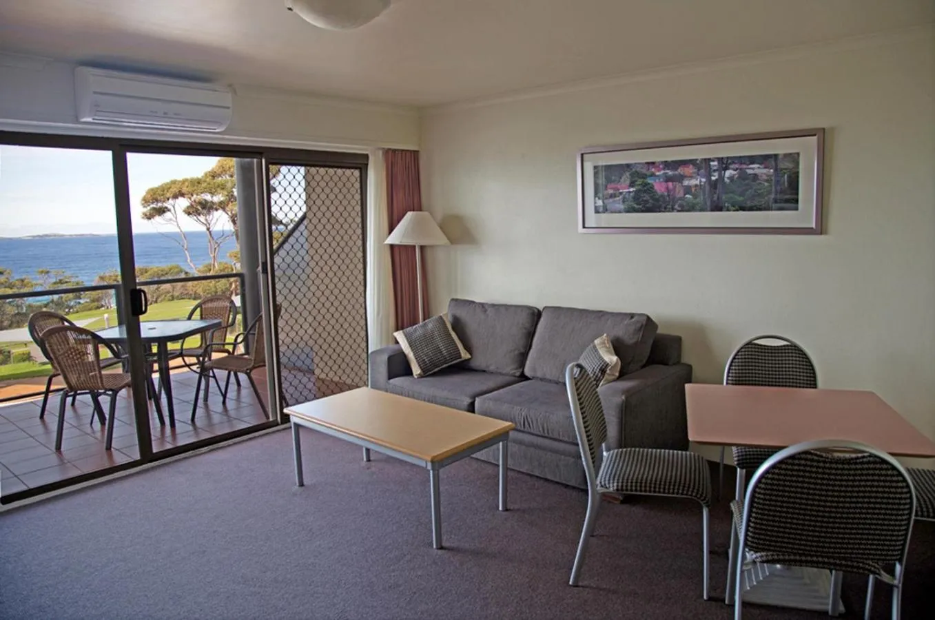 Amooran Oceanside Apartments and Motel