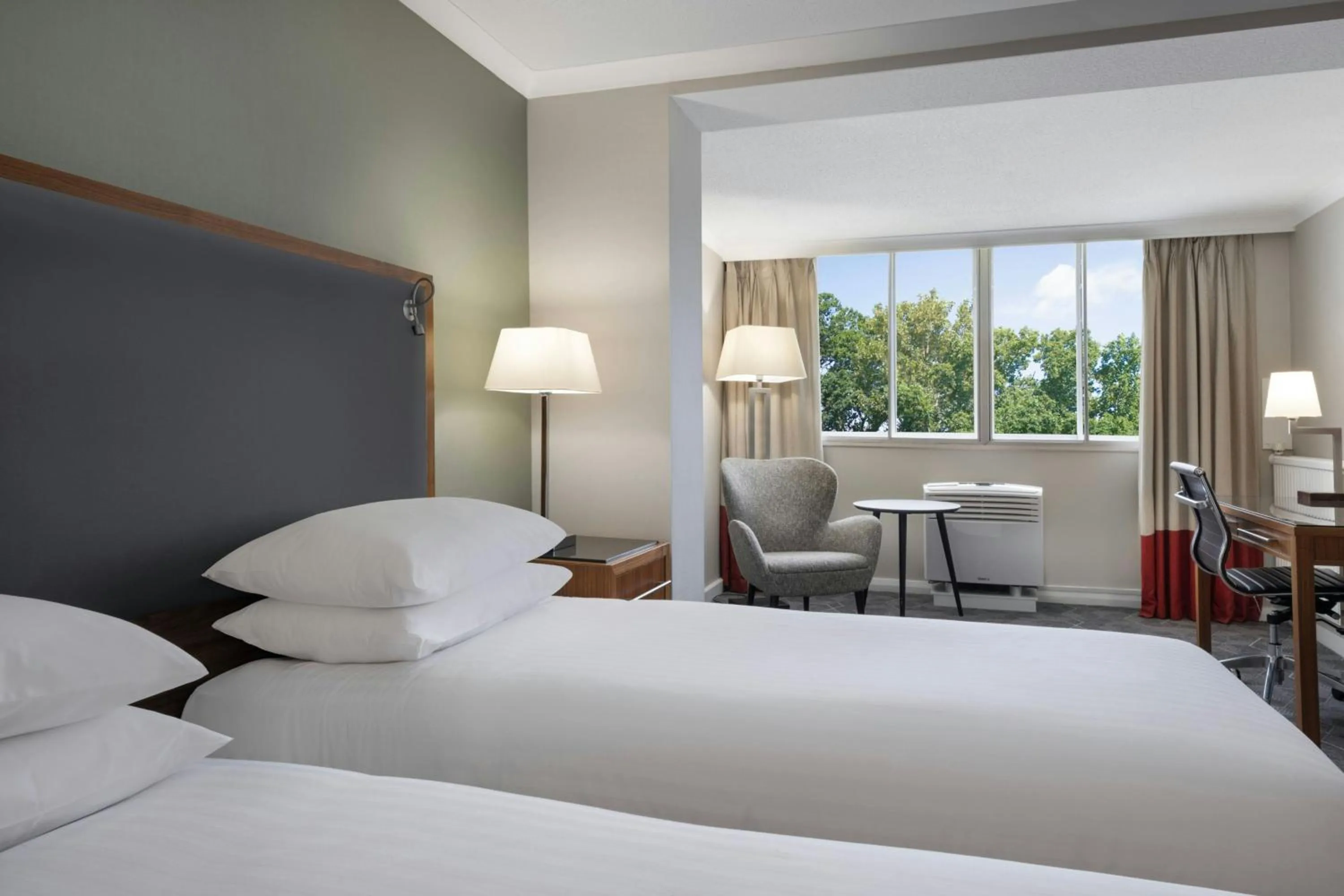 Photo of the whole room, Bed in Delta Hotels by Marriott Edinburgh