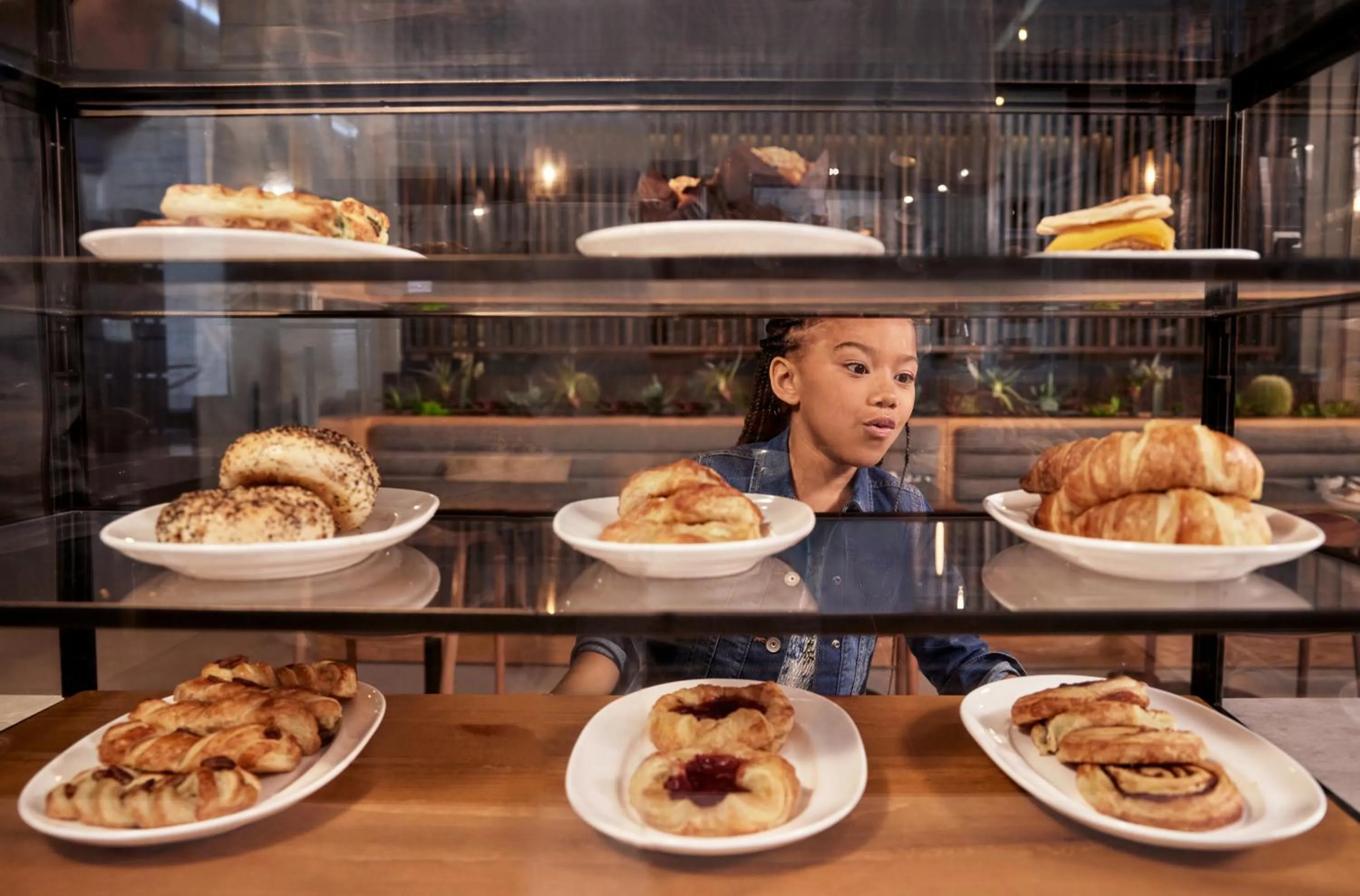 Buffet breakfast in Delta Hotels by Marriott Edinburgh