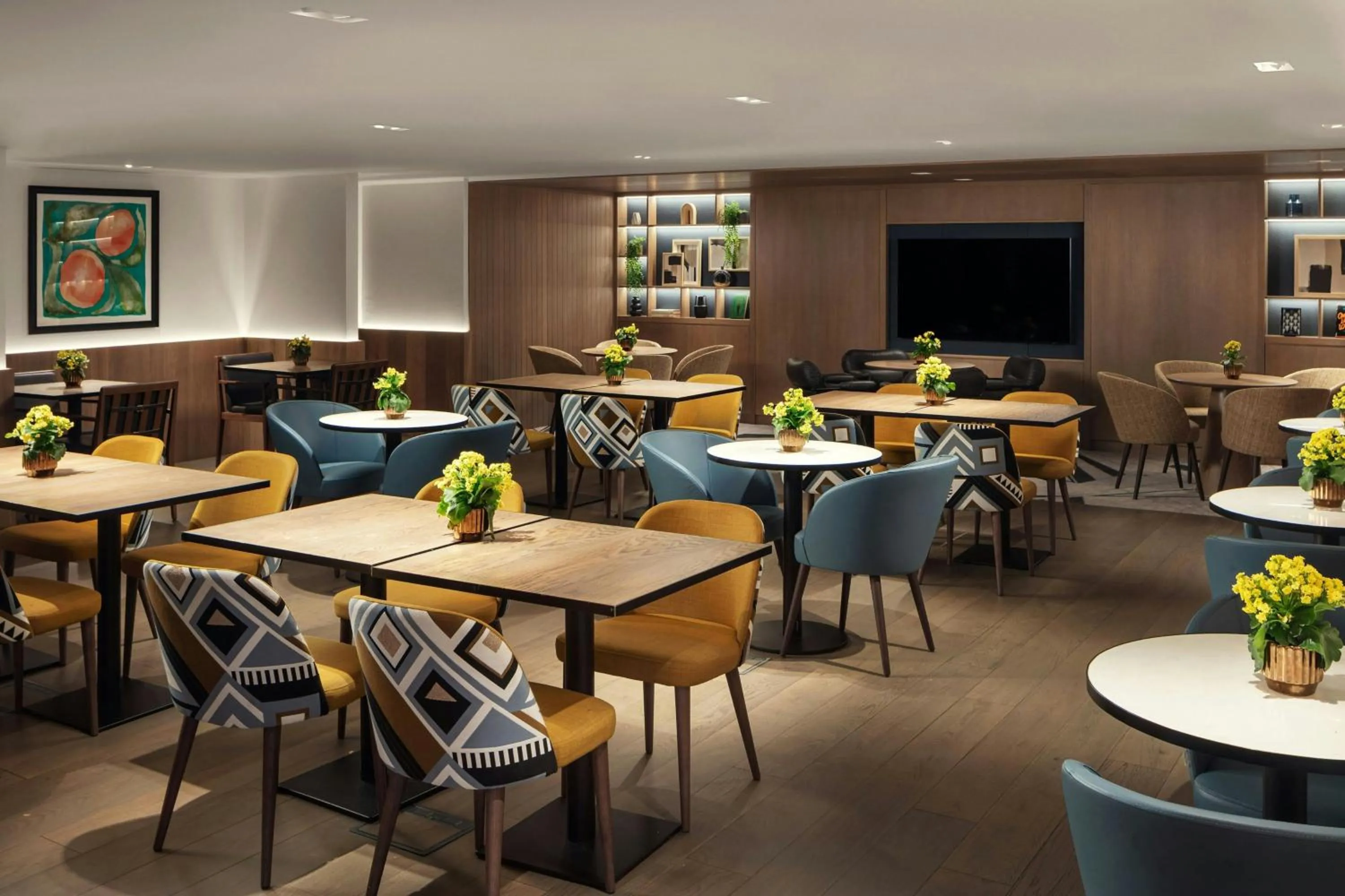 Lounge or bar in London Marriott Hotel Grosvenor Square