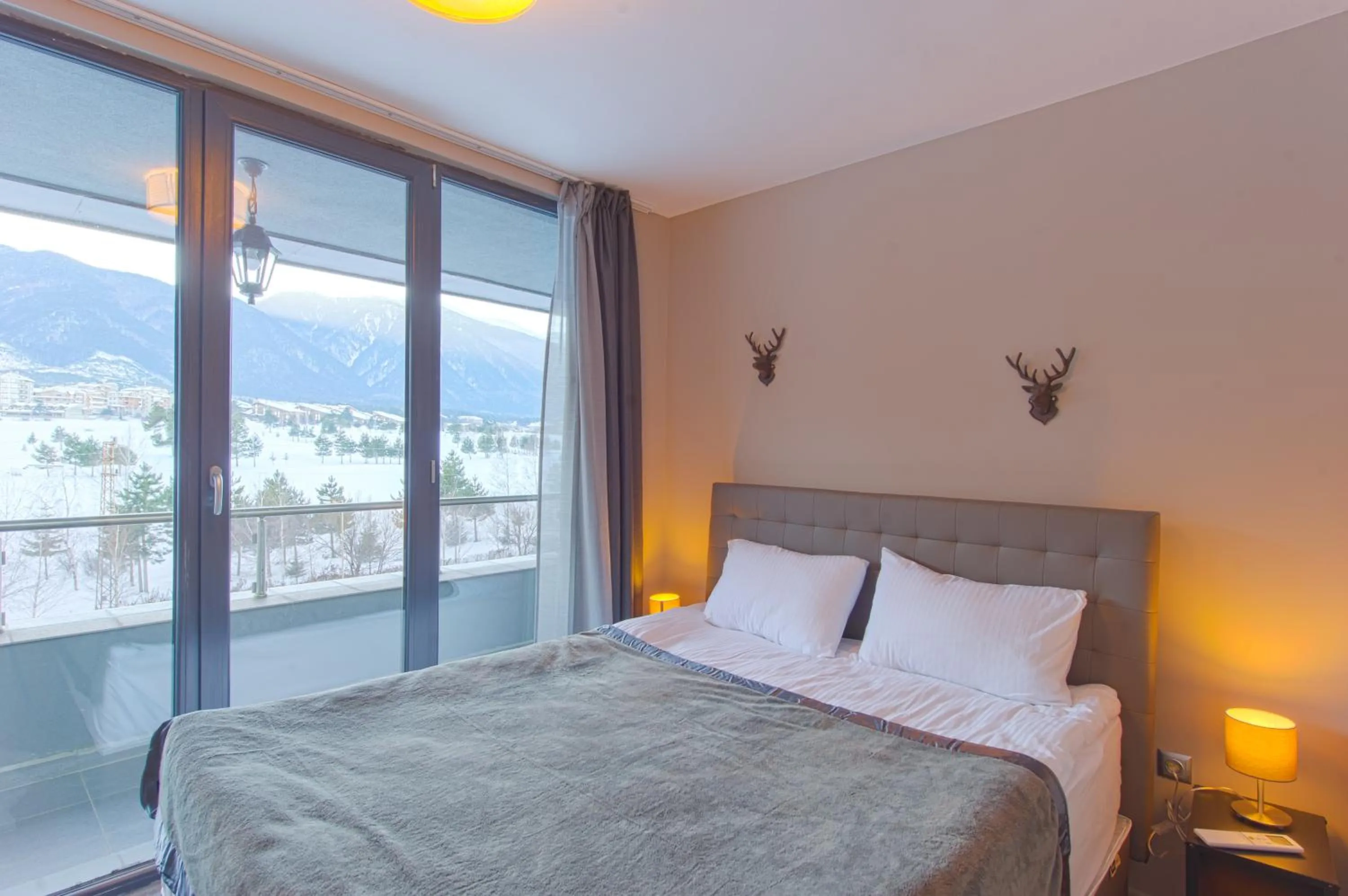 Bed in Cornelia Deluxe Residence