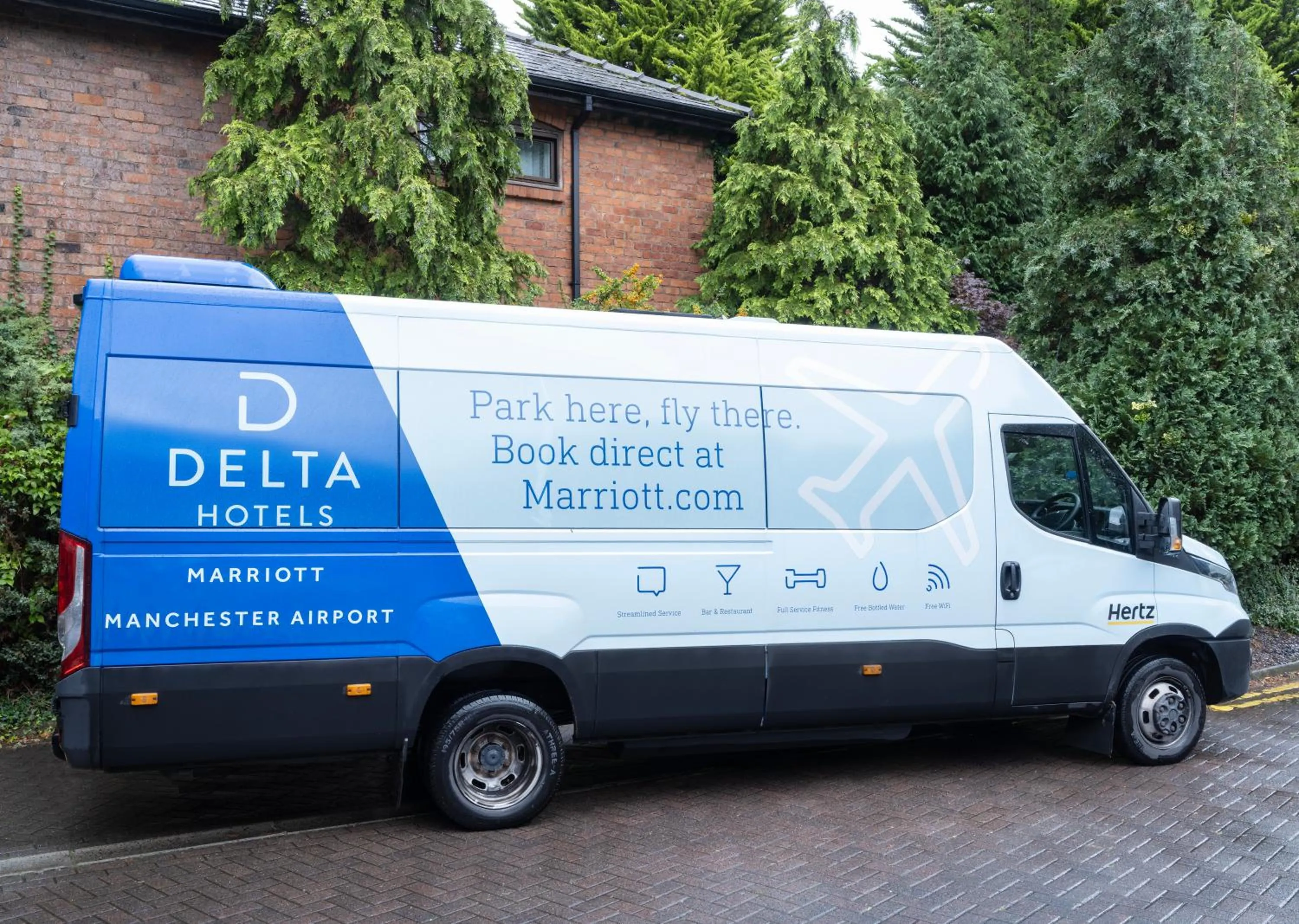 shuttle in Delta Hotels by Marriott Manchester Airport