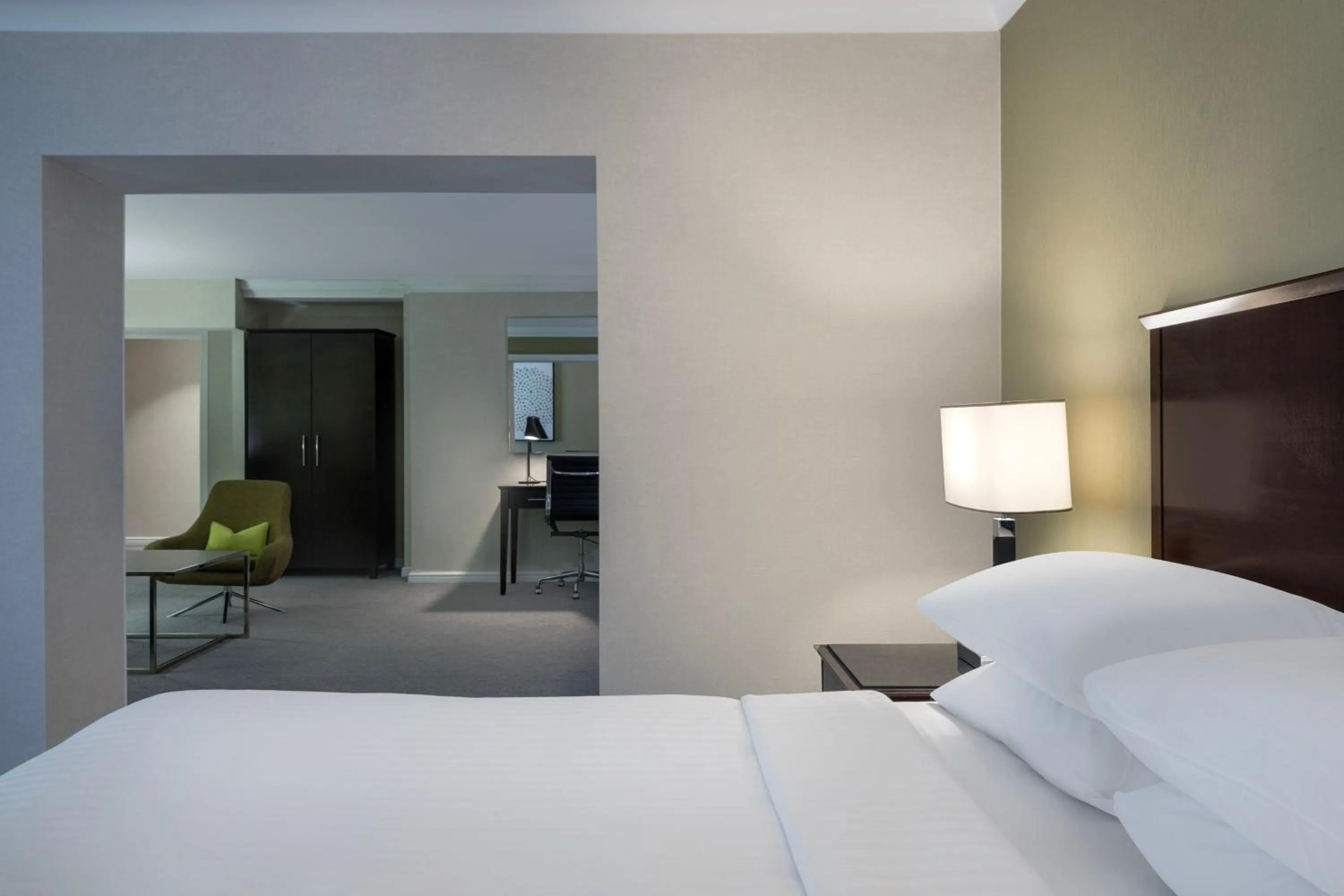 Bedroom, Bed in Delta Hotels by Marriott Manchester Airport