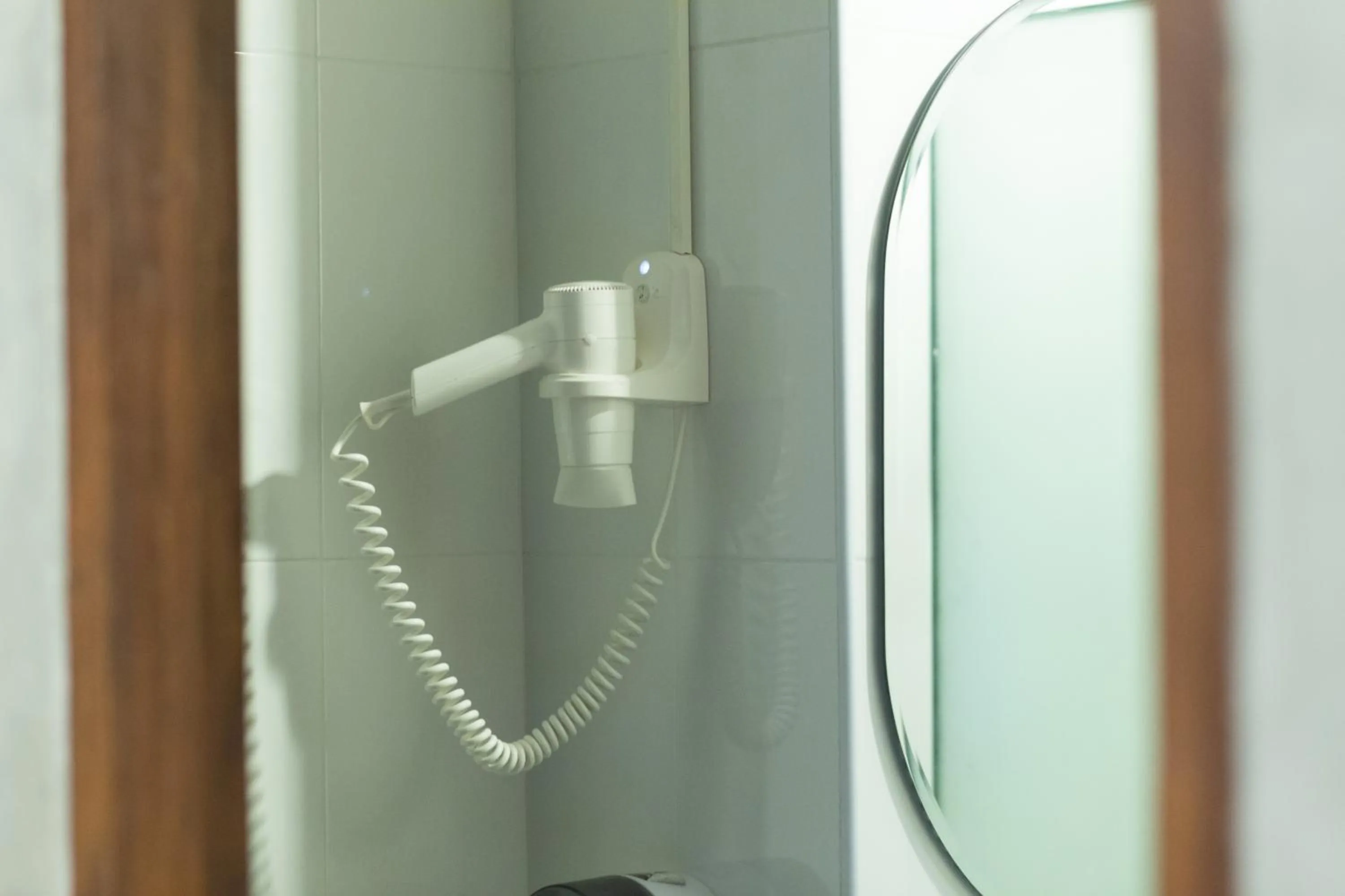 Shower in Baan Kamala Backpacker