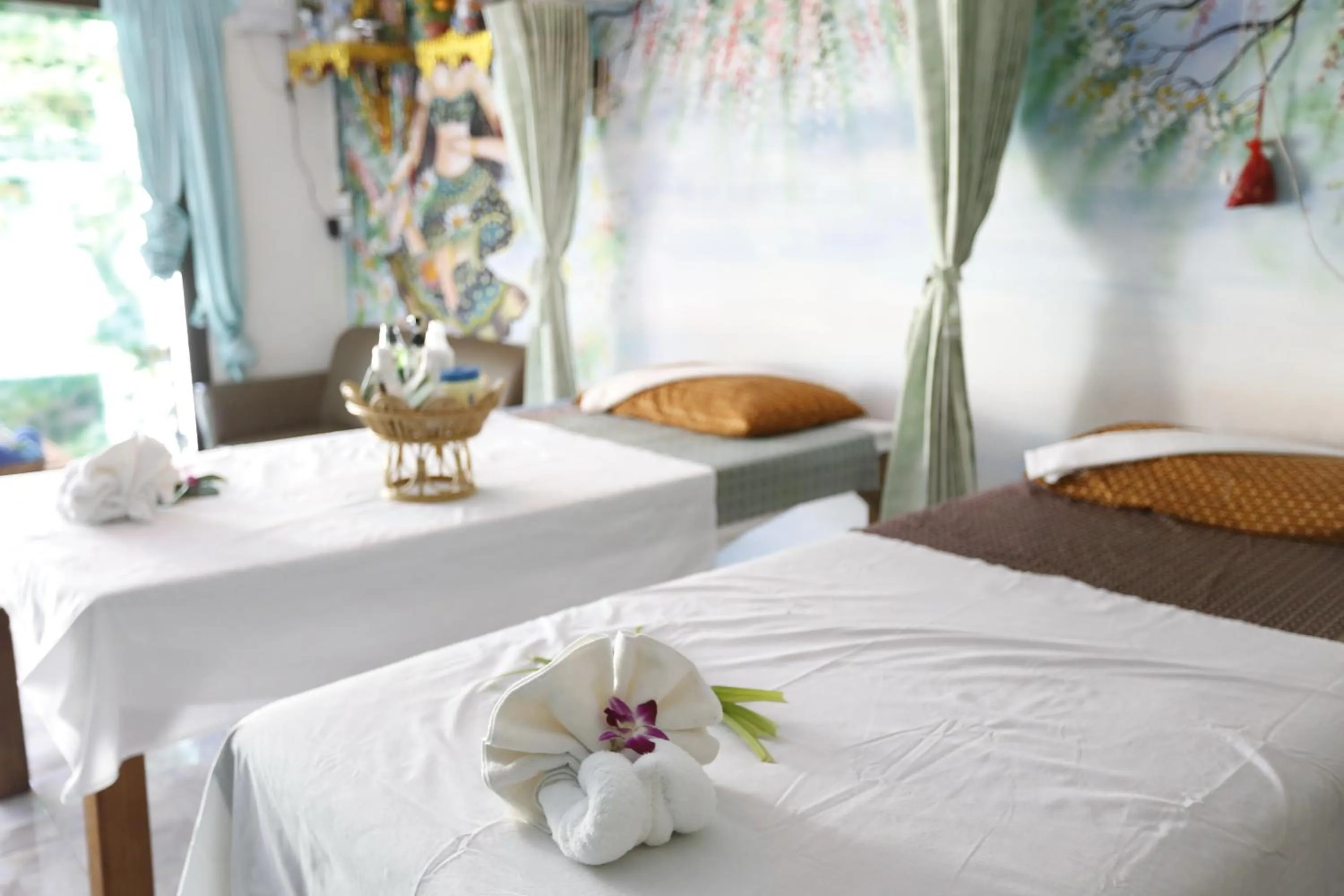 Spa and wellness centre/facilities, Bed in Baan Kamala Backpacker