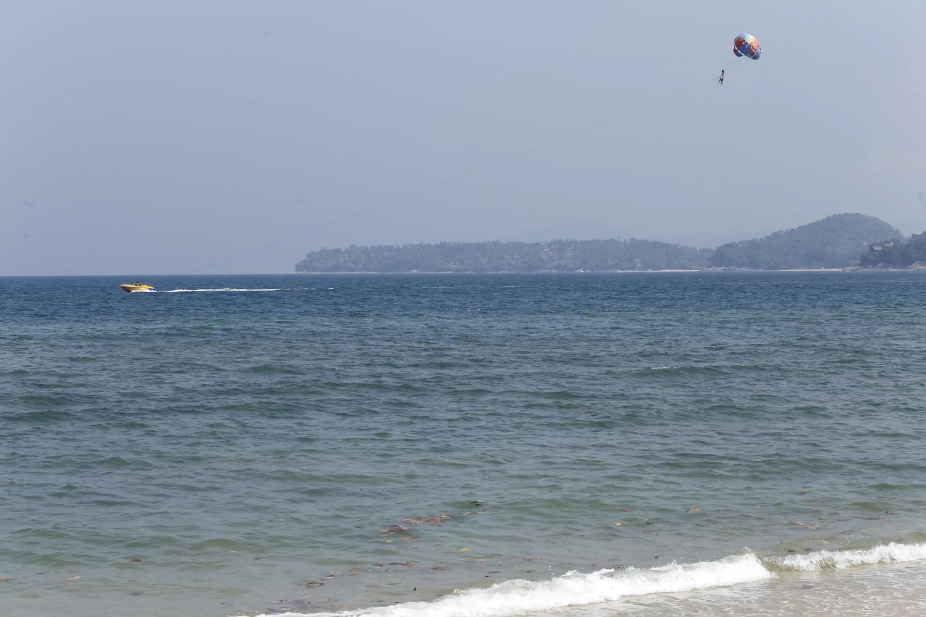 Windsurfing in Baan Kamala Backpacker