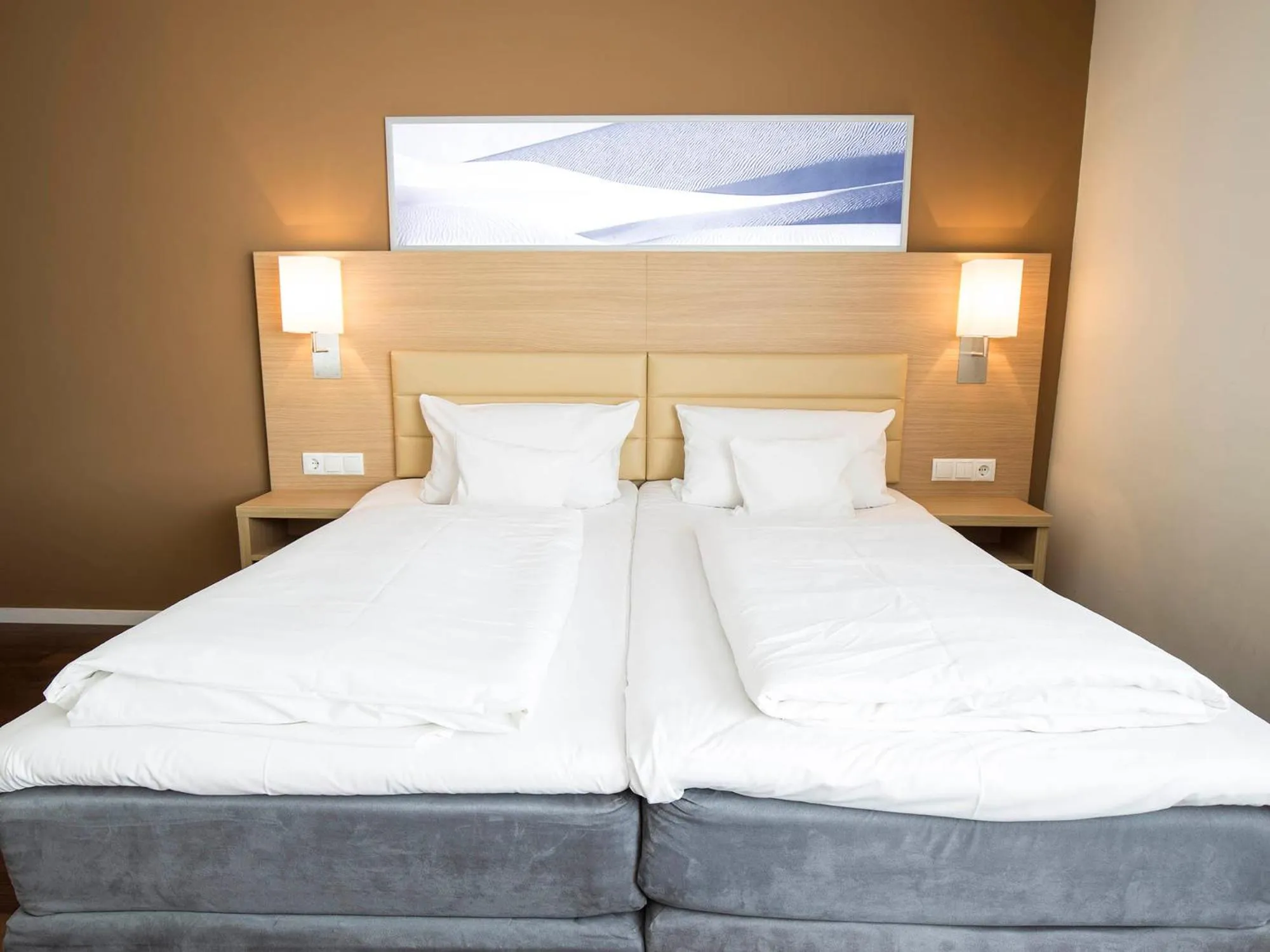 Bed in Bonnox Boardinghouse & Hotel