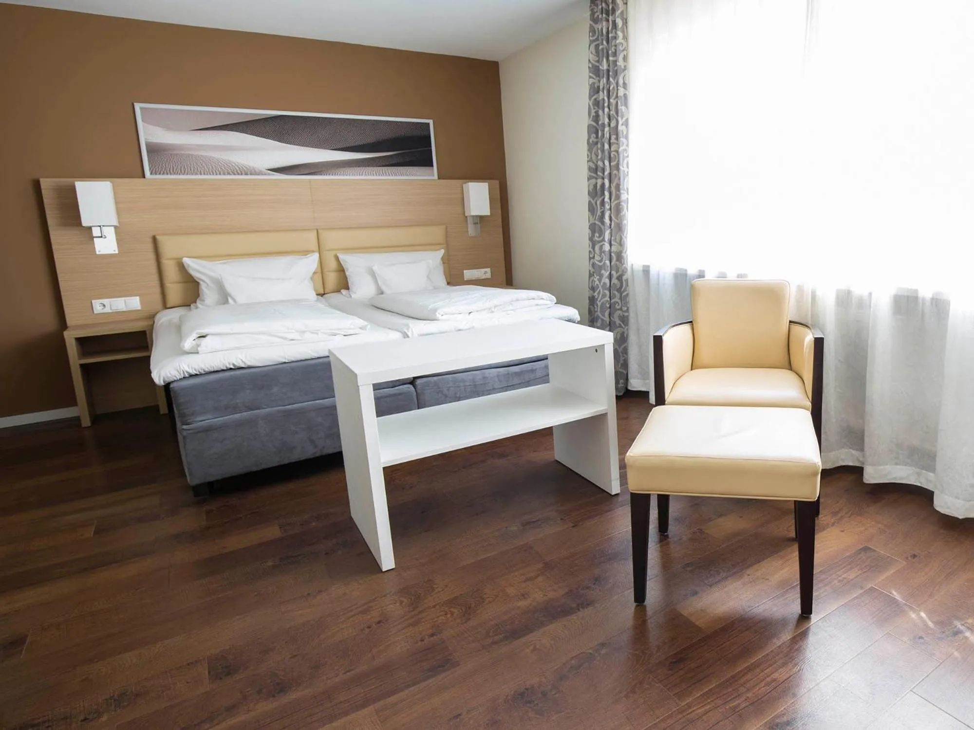 Day, Bed in Bonnox Boardinghouse & Hotel