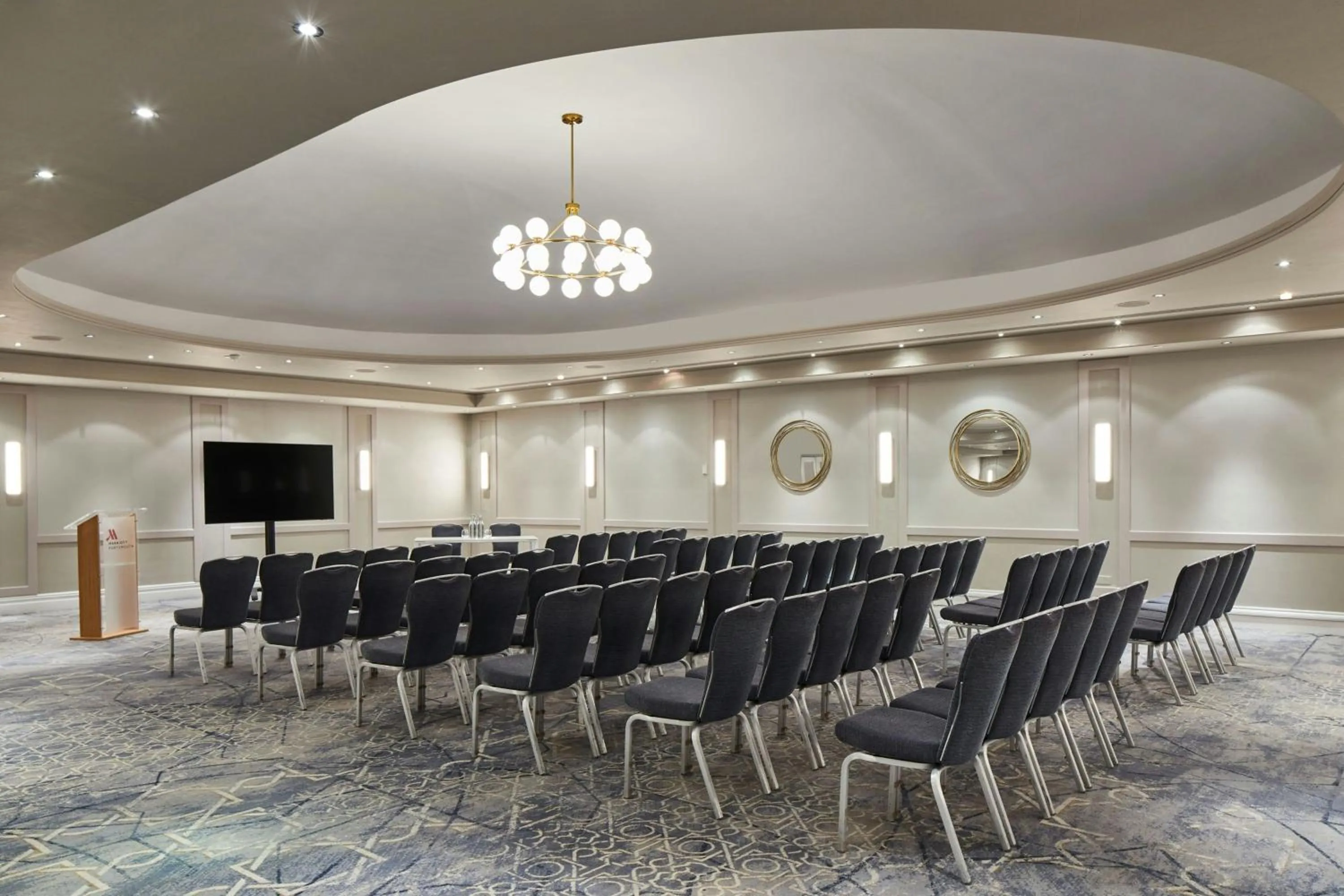 Entertainment in Portsmouth Marriott Hotel