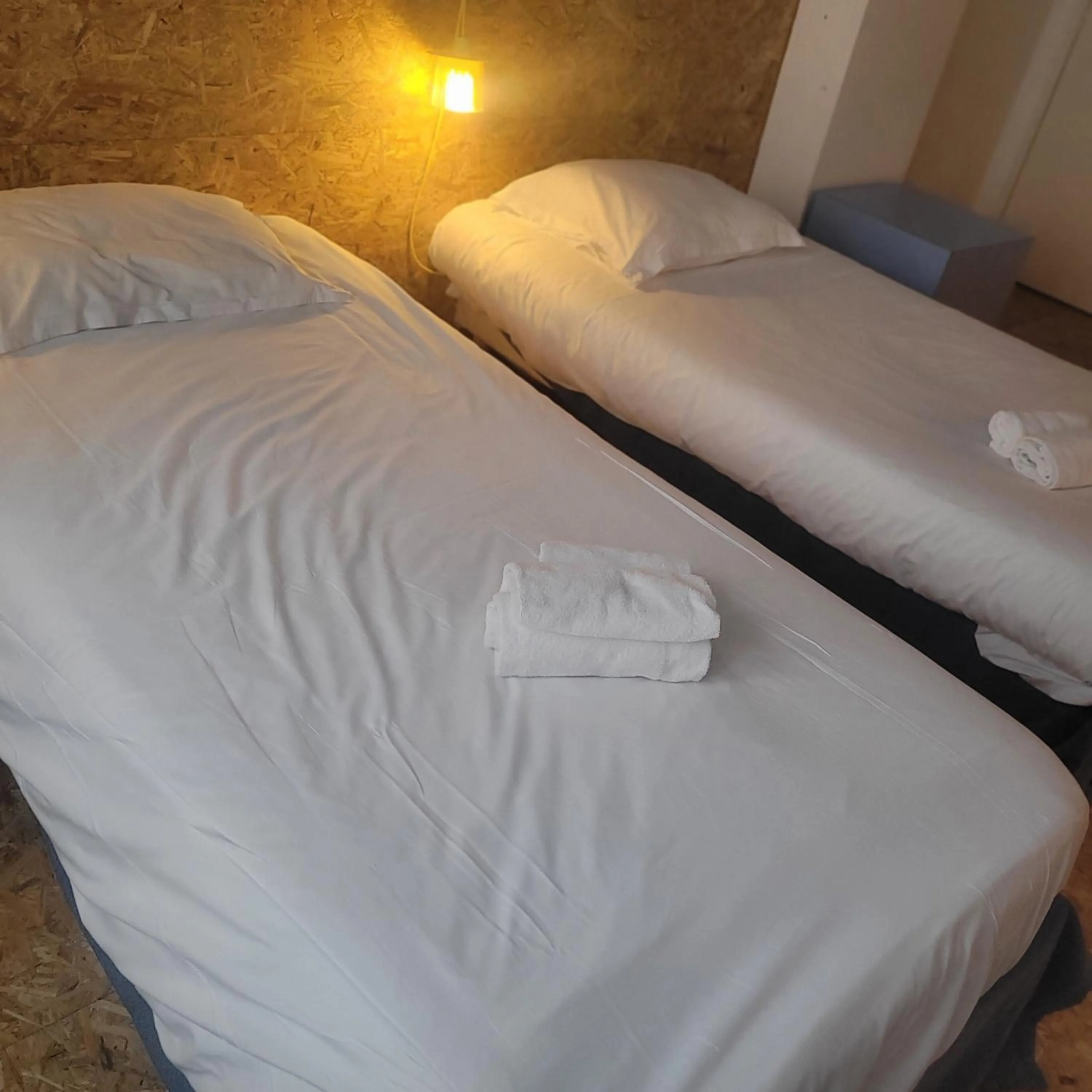 Bed in Hostel20 Toulouse Wilson