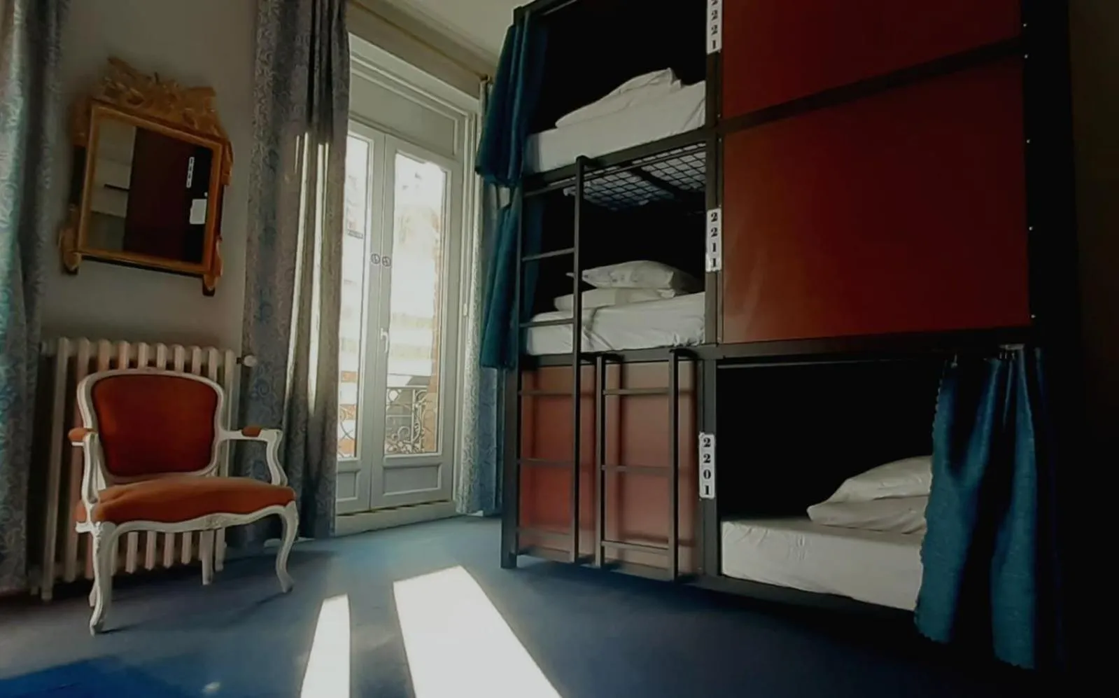 Photo of the whole room, Bed in Hostel20 Toulouse Wilson