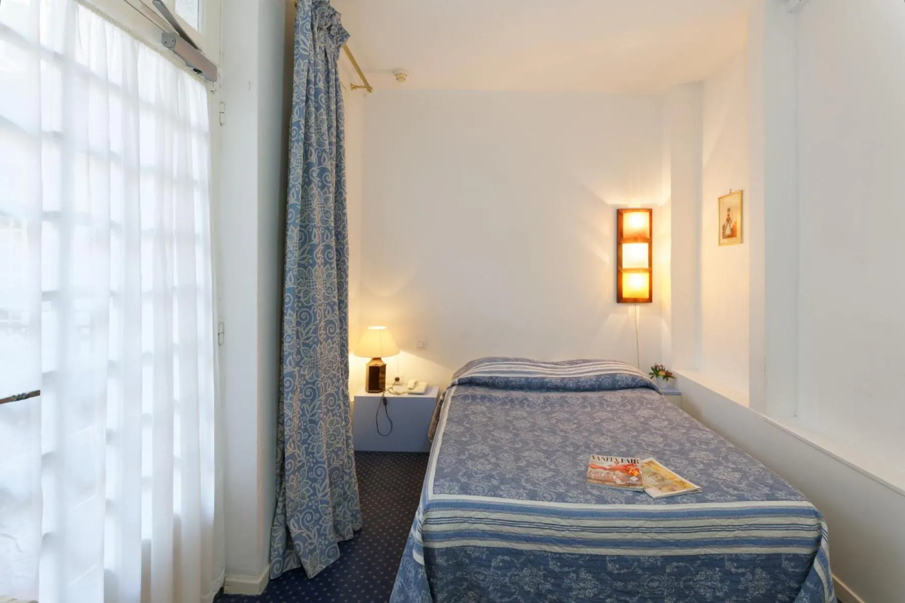 Photo of the whole room, Bed in Hostel20 Toulouse Wilson