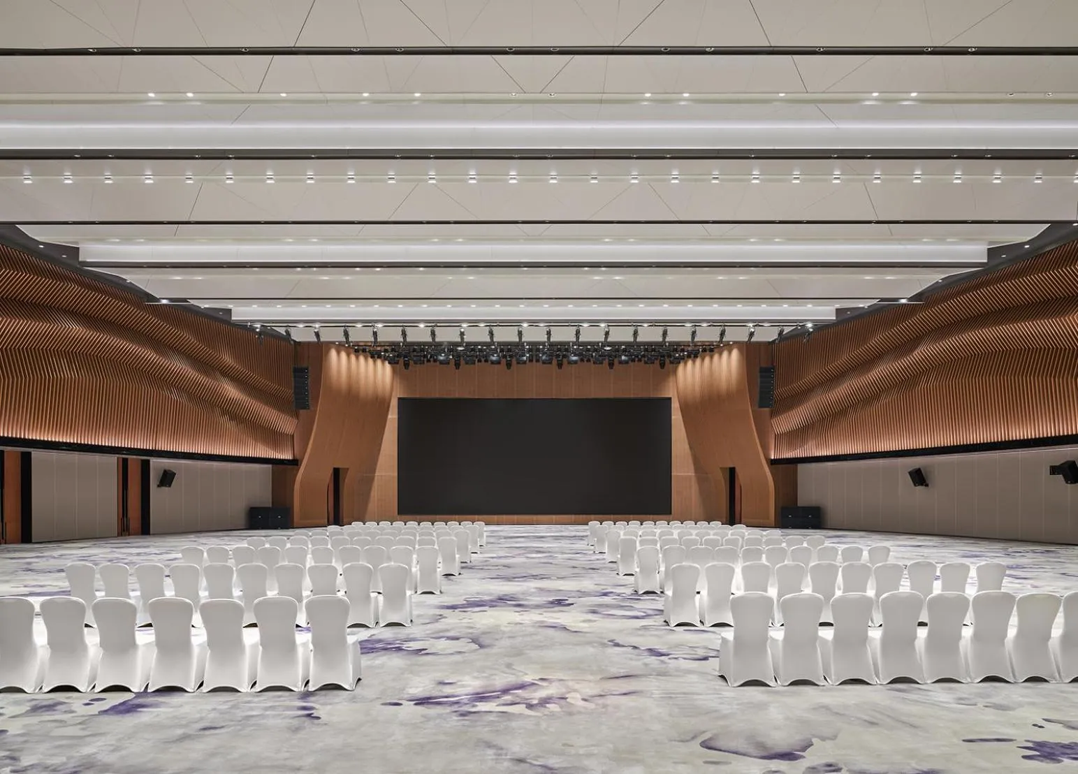 Seating area in InterContinental Shanghai Harbour City by IHG