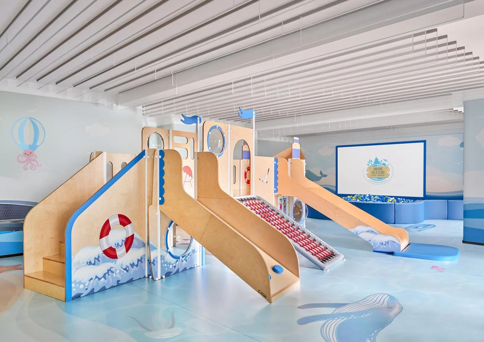 Kids's club in InterContinental Shanghai Harbour City by IHG