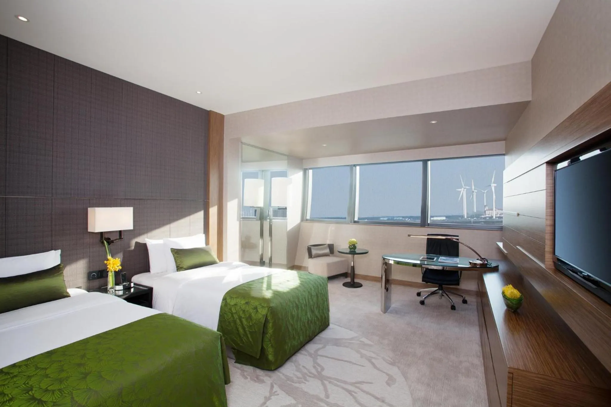 Photo of the whole room, Bed in InterContinental Shanghai Harbour City by IHG