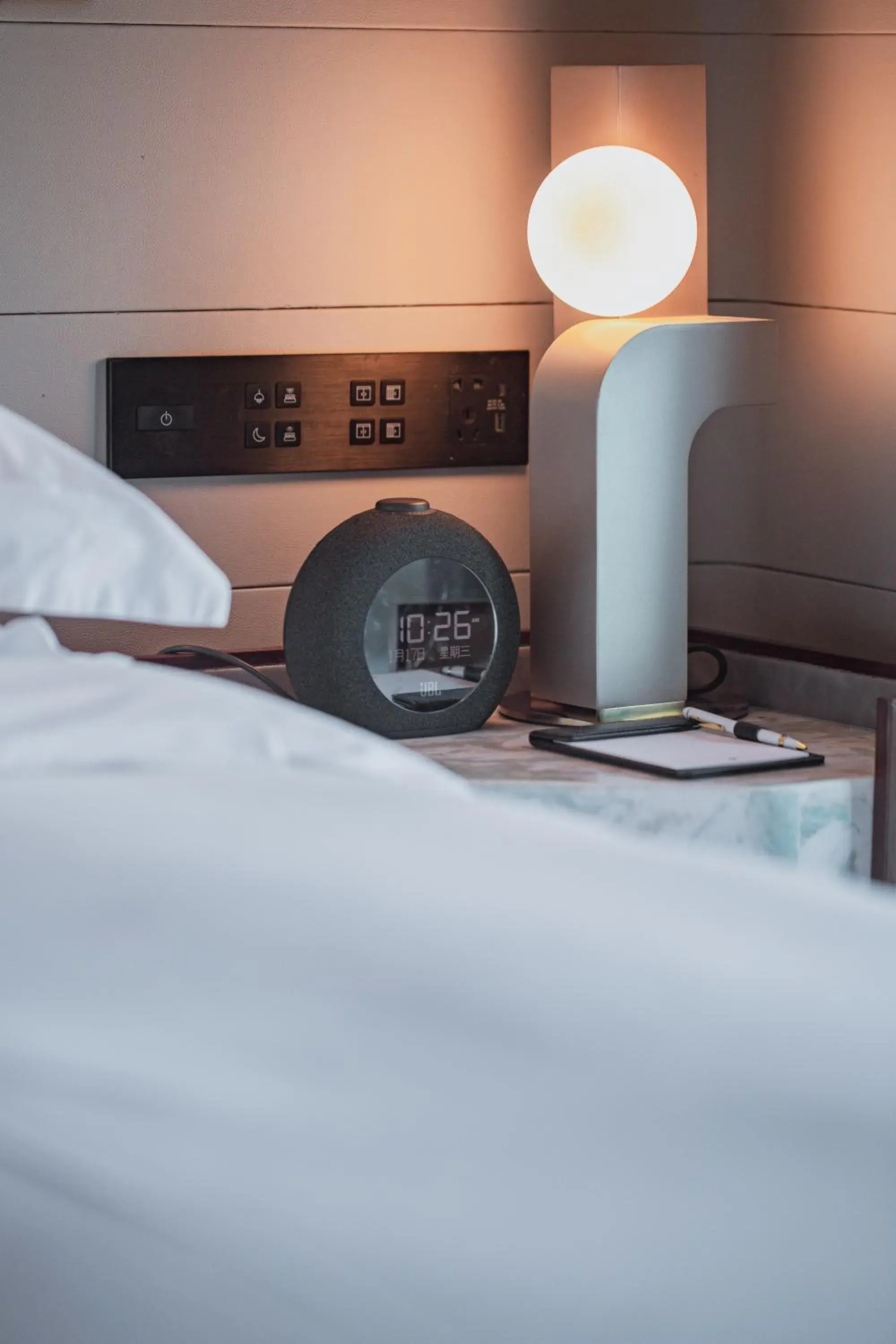 Premium King Room in InterContinental Shanghai Harbour City by IHG Premium King Room in InterContinental Shanghai Harbour City by IHG