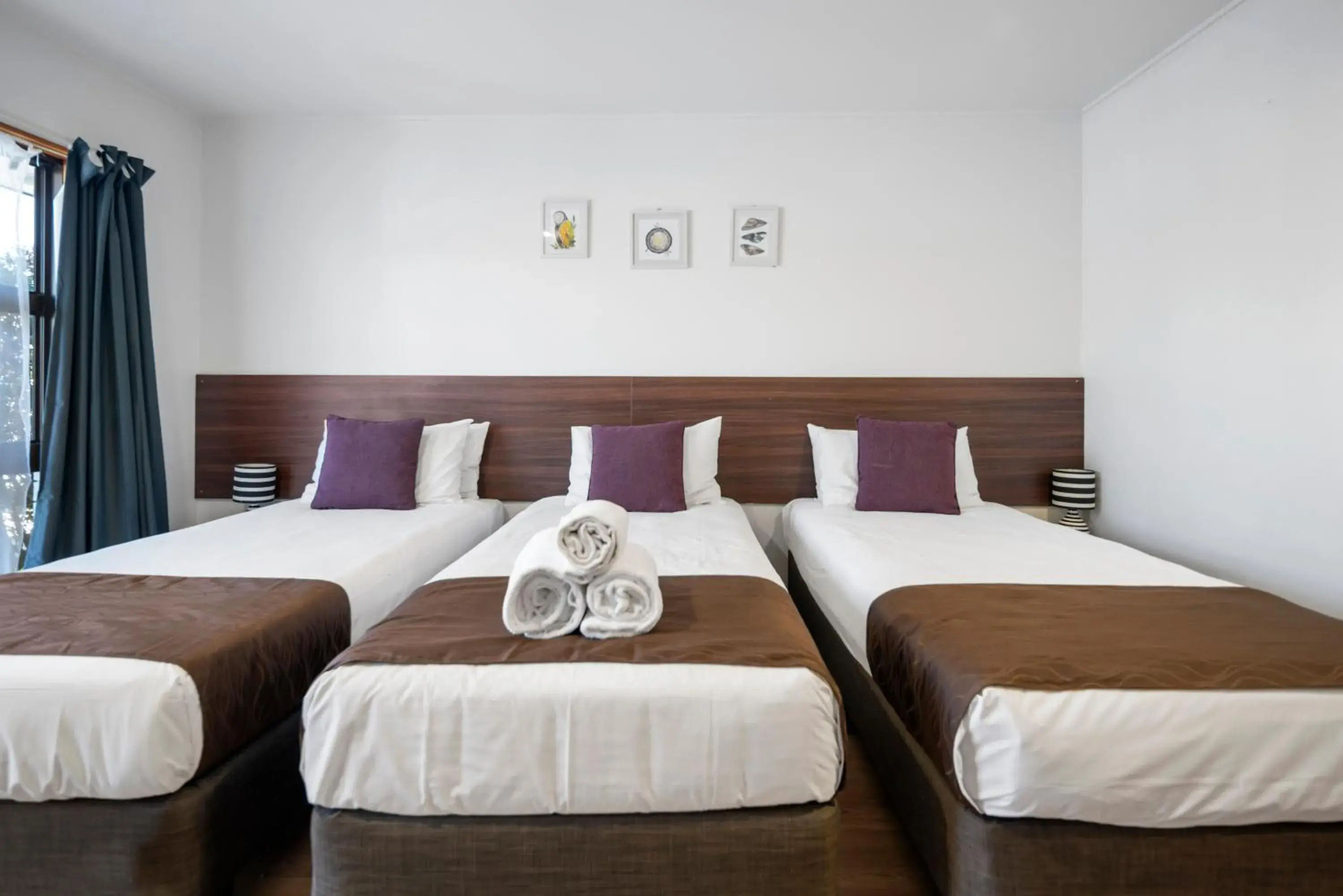 Triple Room with Free Round Trip Airport Transfer in Airport Garden Inn Hotel & Conference Centre Triple Room with Free Round Trip Airport Transfer in Airport Garden Inn Hotel & Conference Centre