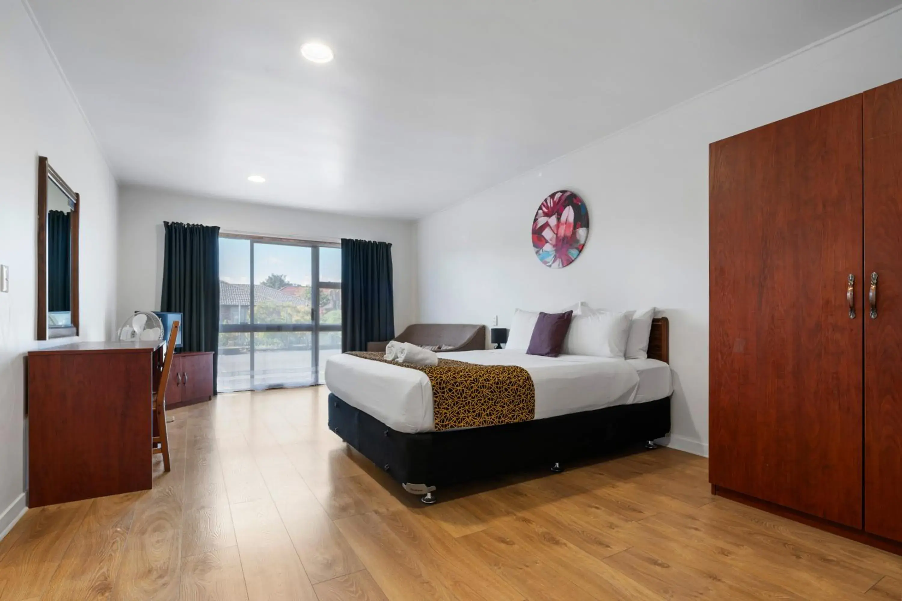 Family Room with Free Round Trip Airport Transfer in Airport Garden Inn Hotel & Conference Centre Family Room with Free Round Trip Airport Transfer in Airport Garden Inn Hotel & Conference Centre