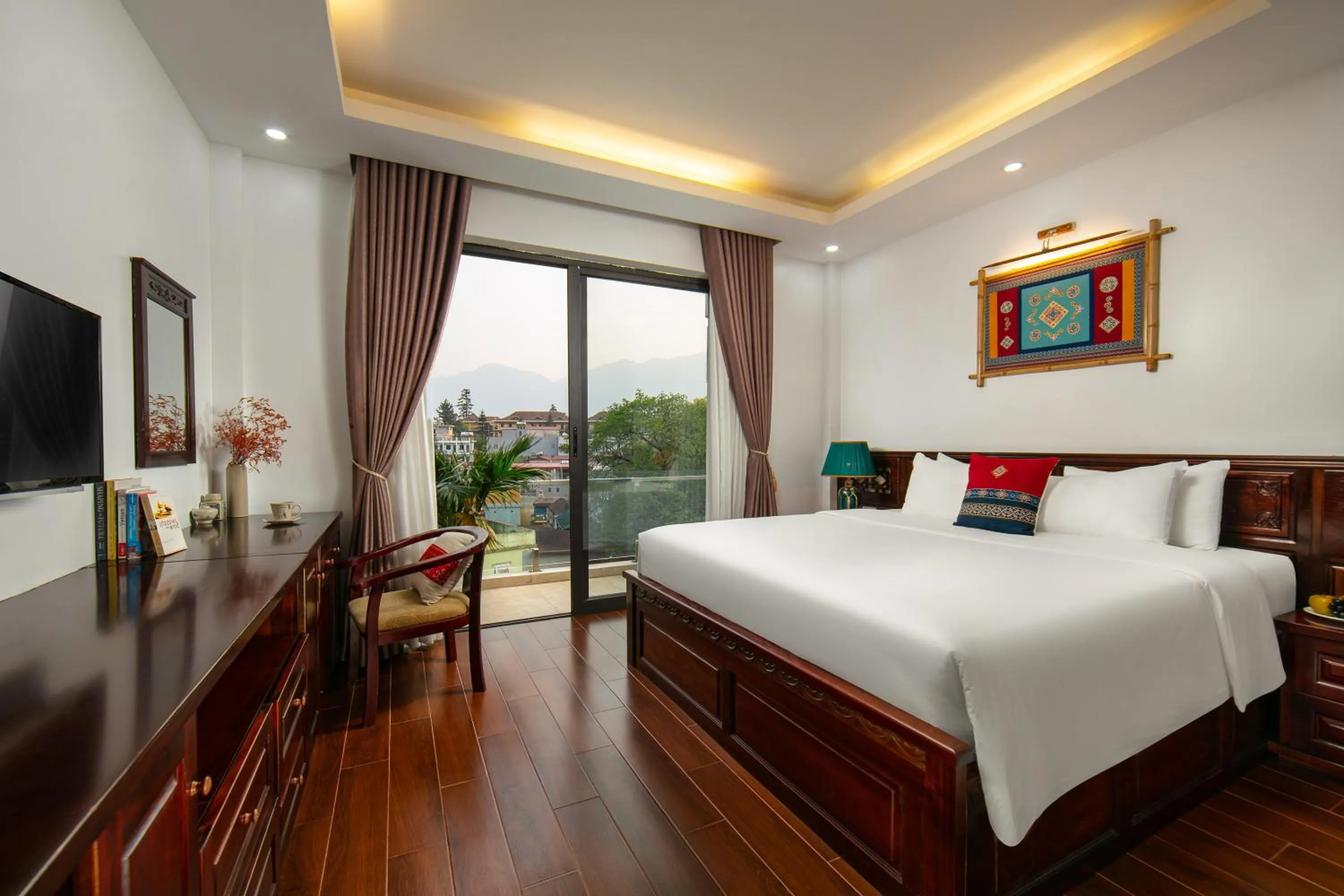 Bed in Sapa Mountain Queen House
