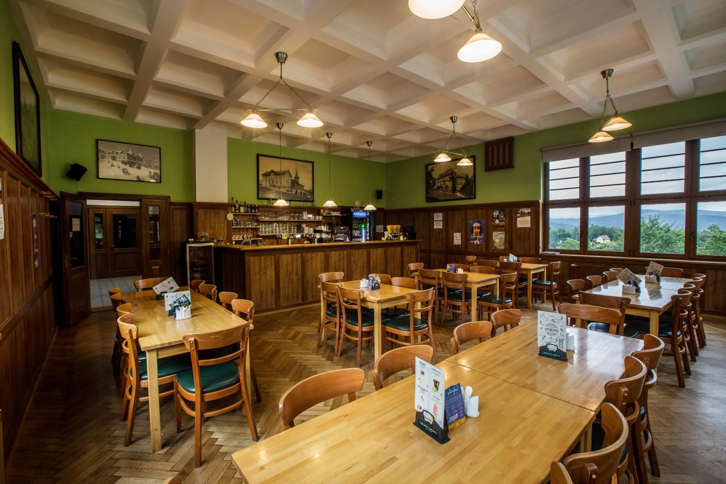 Restaurant/places to eat in Parkhotel Smržovka