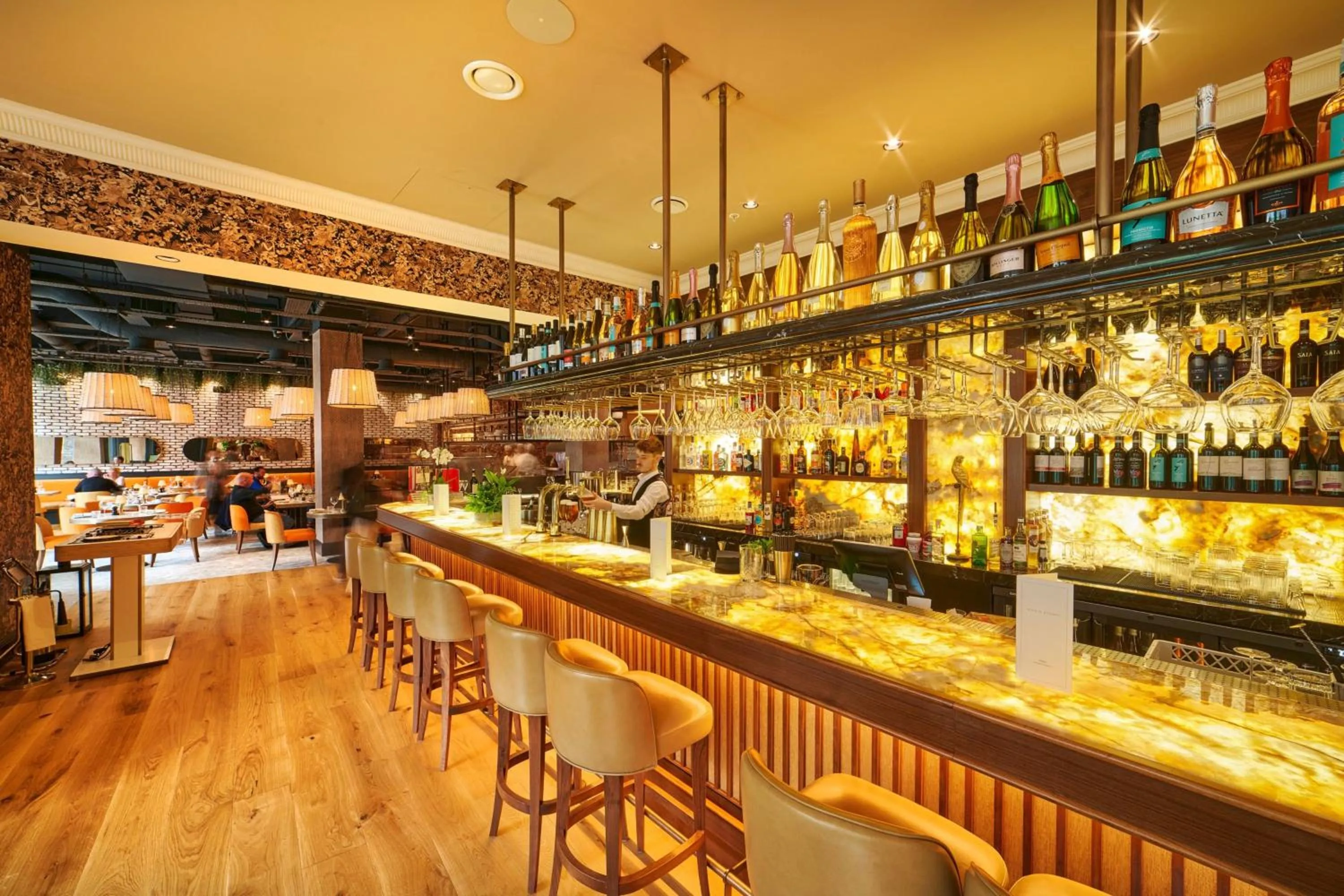 Lounge or bar in Leeds Marriott Hotel