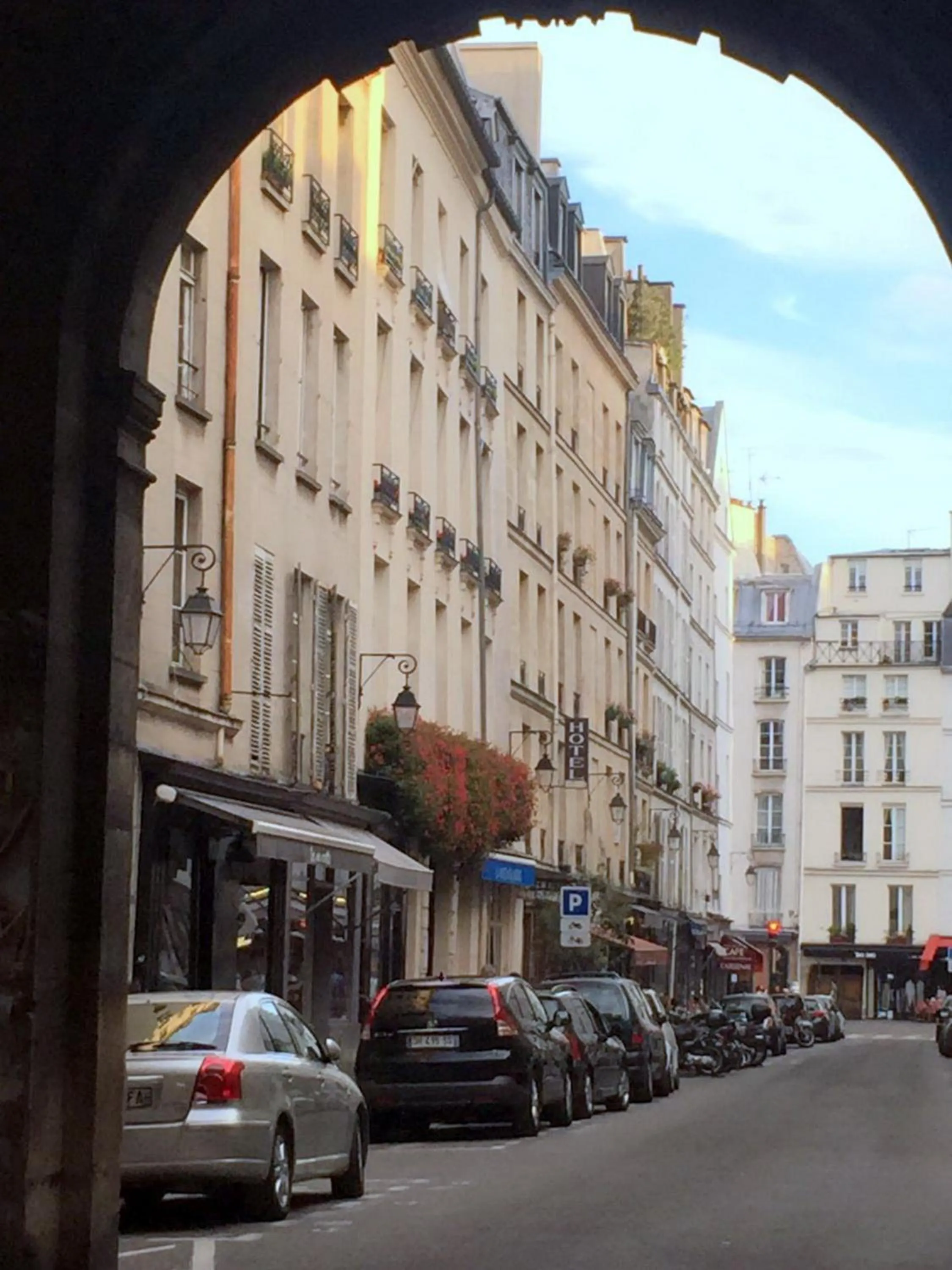 Facade/entrance in Boutique Hotel de la Place des Vosges