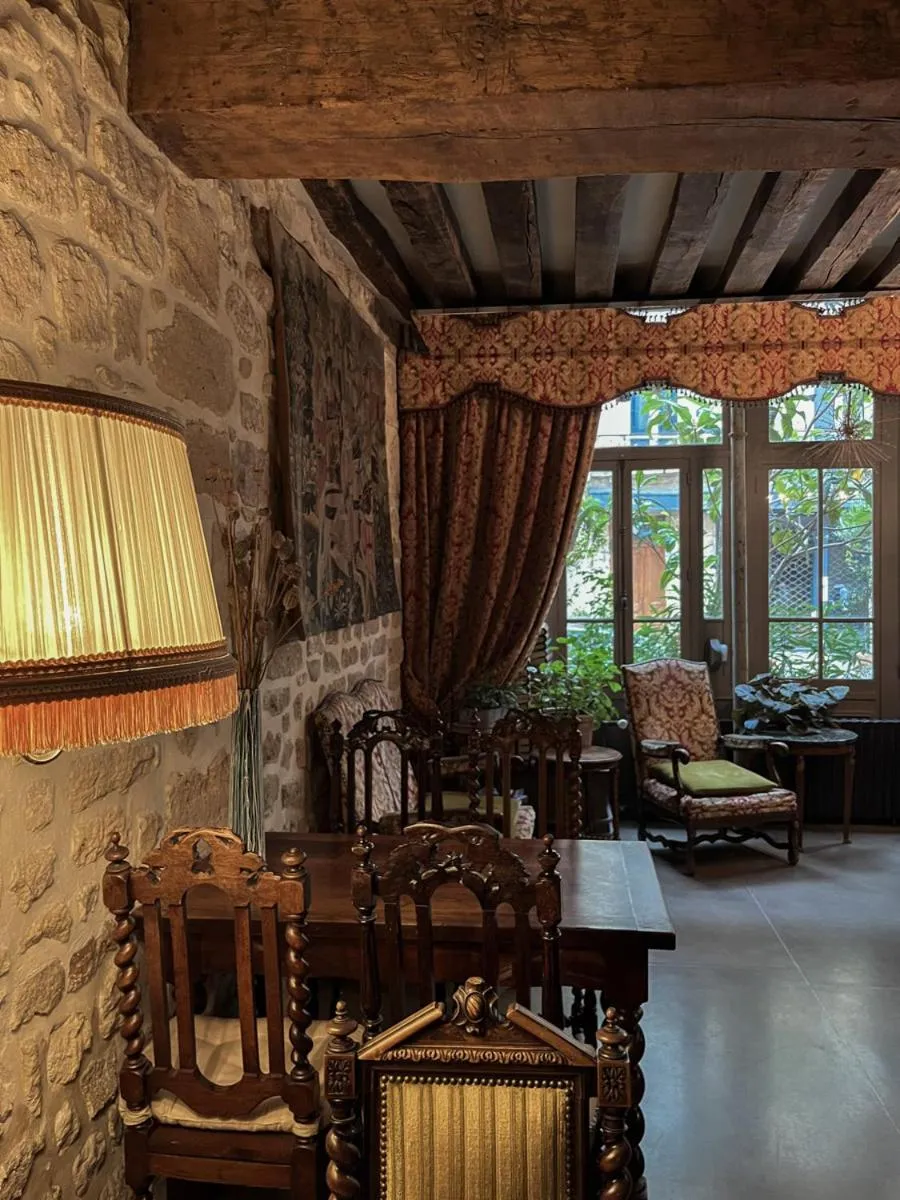 Lobby or reception in Boutique Hotel de la Place des Vosges