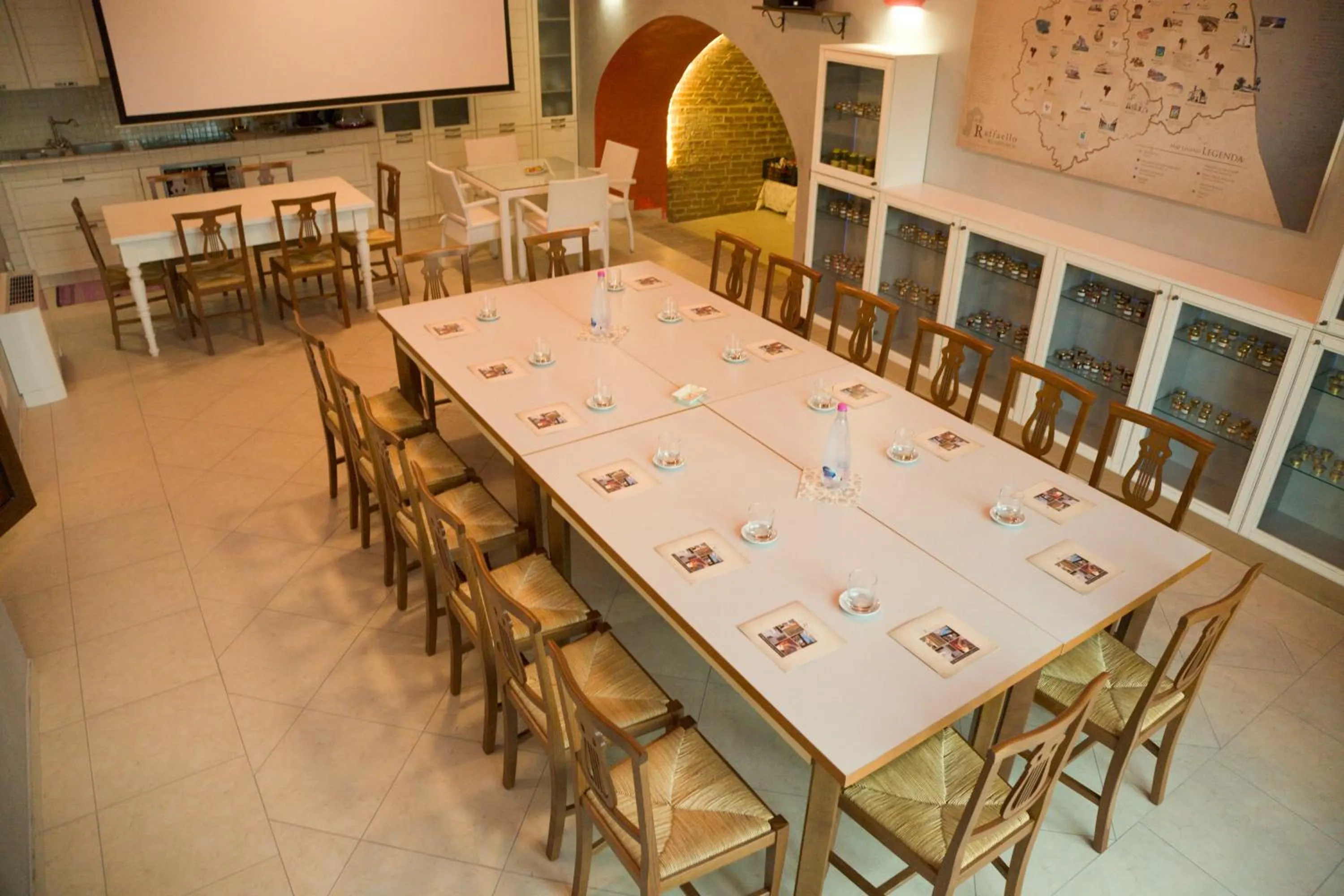 Business facilities in Raffaello Residence