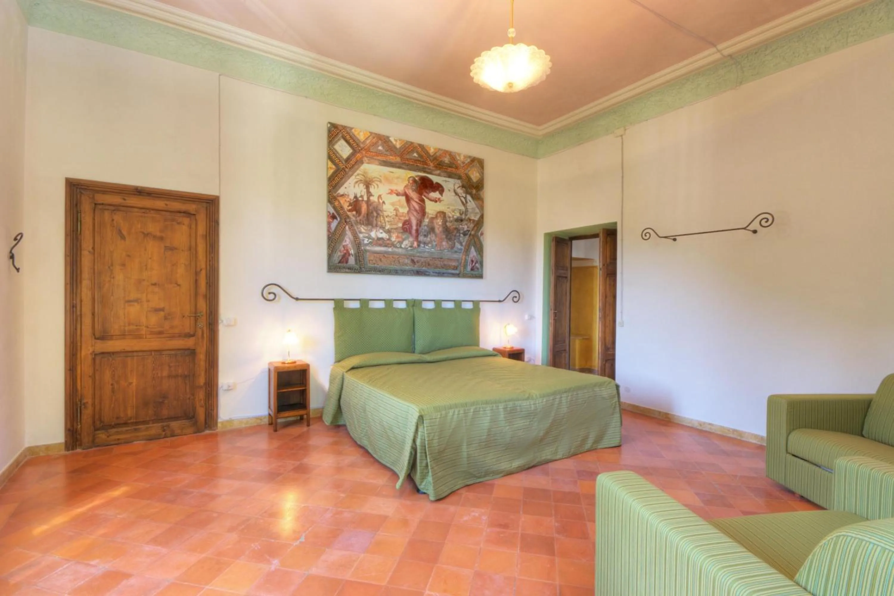 Bed in Raffaello Residence