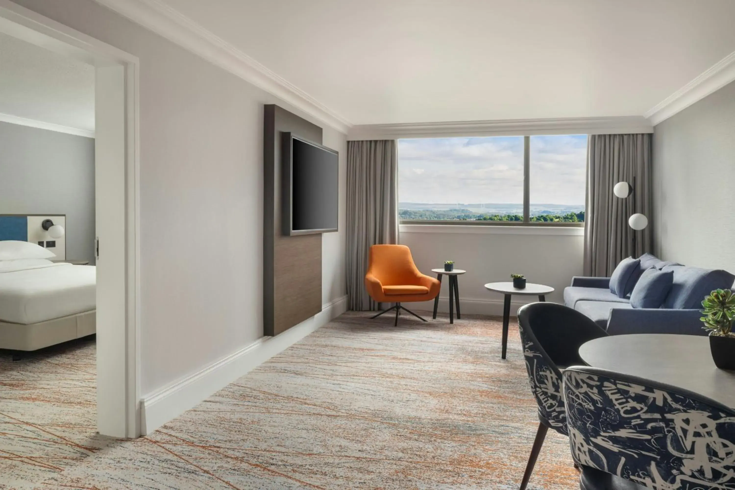 Executive Junior King Suite - Lounge Access in Glasgow Marriott Hotel Executive Junior King Suite - Lounge Access in Glasgow Marriott Hotel