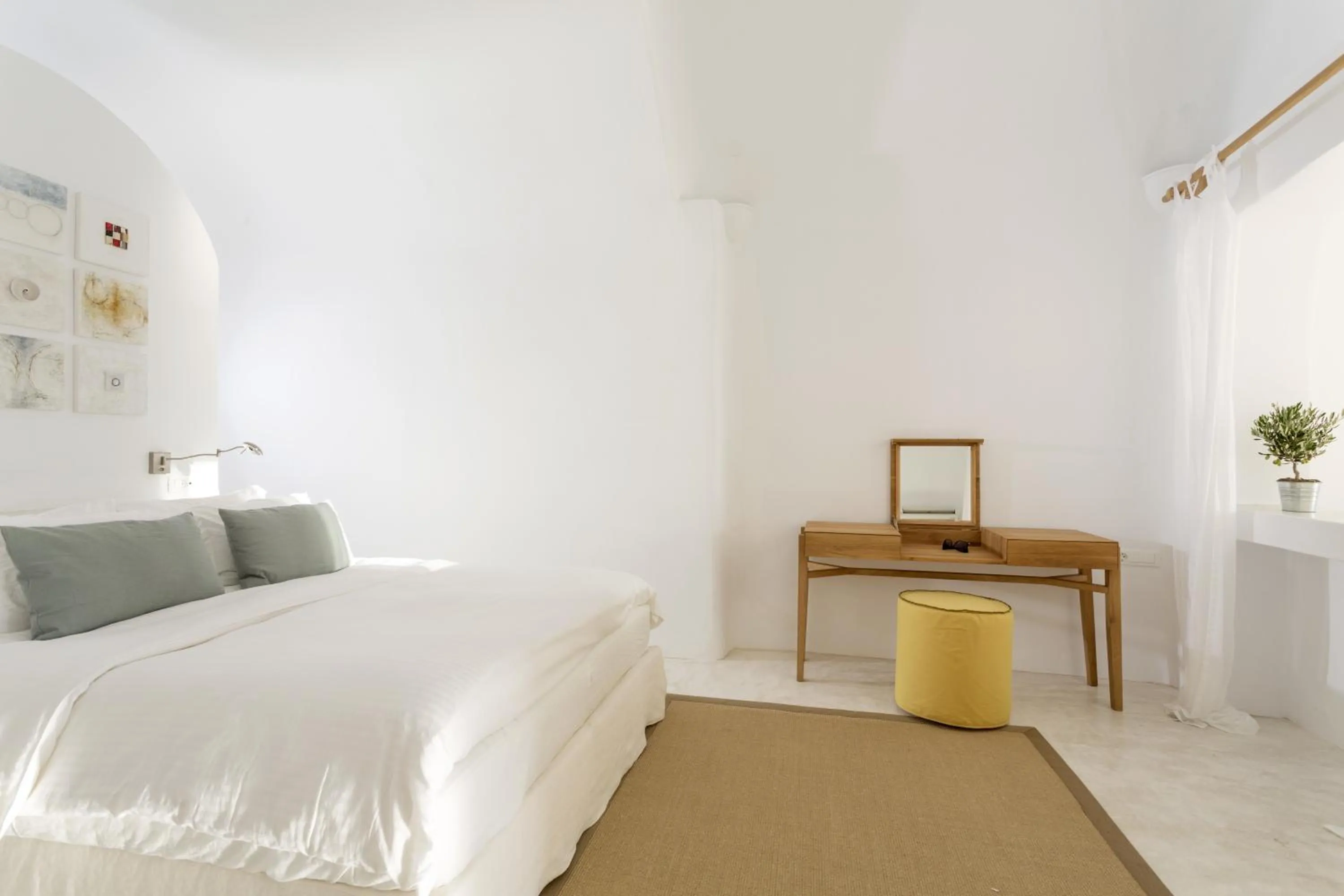 Photo of the whole room in Hotel Galini