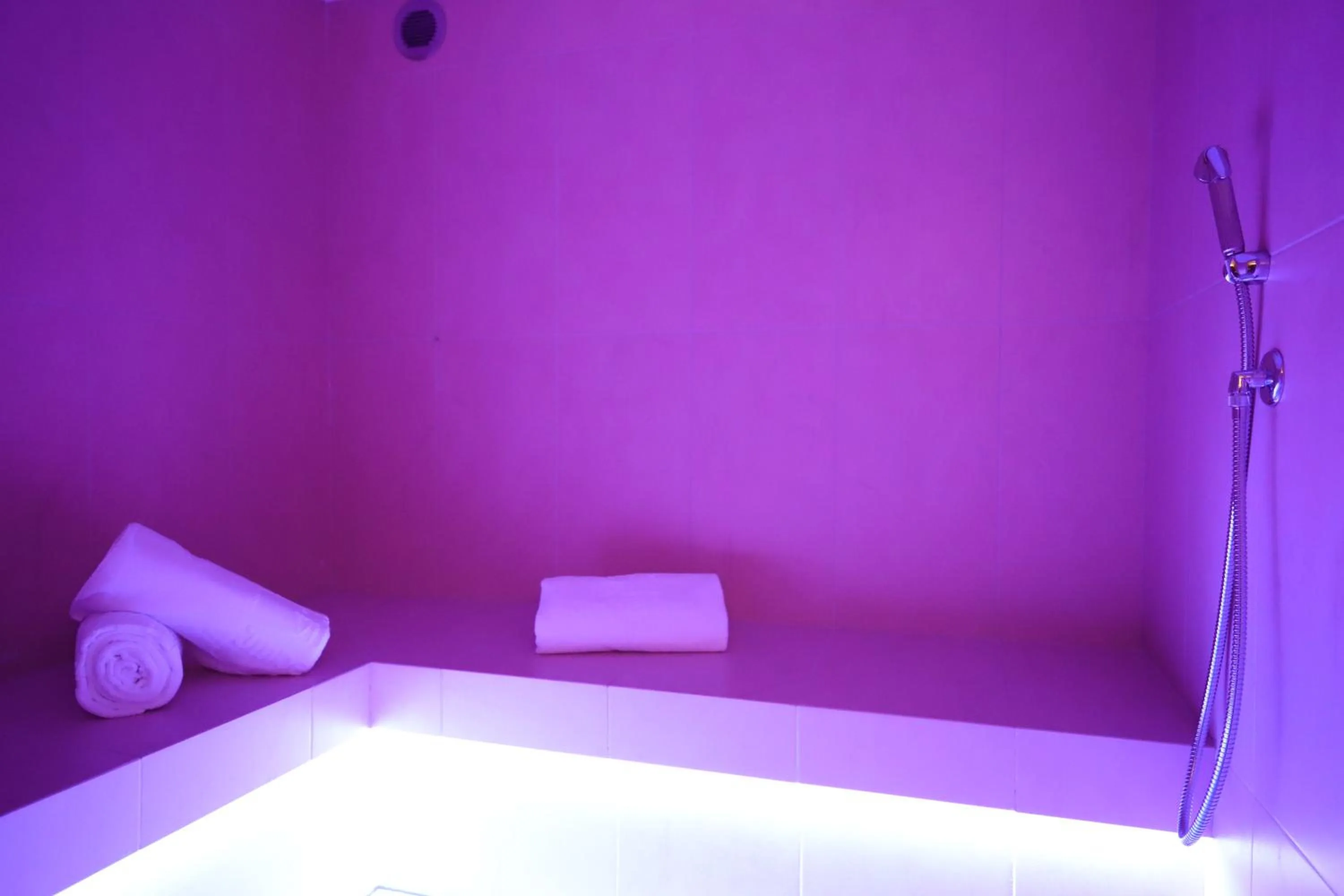 Spa and wellness centre/facilities, Bed in Hotel Villa Imperina