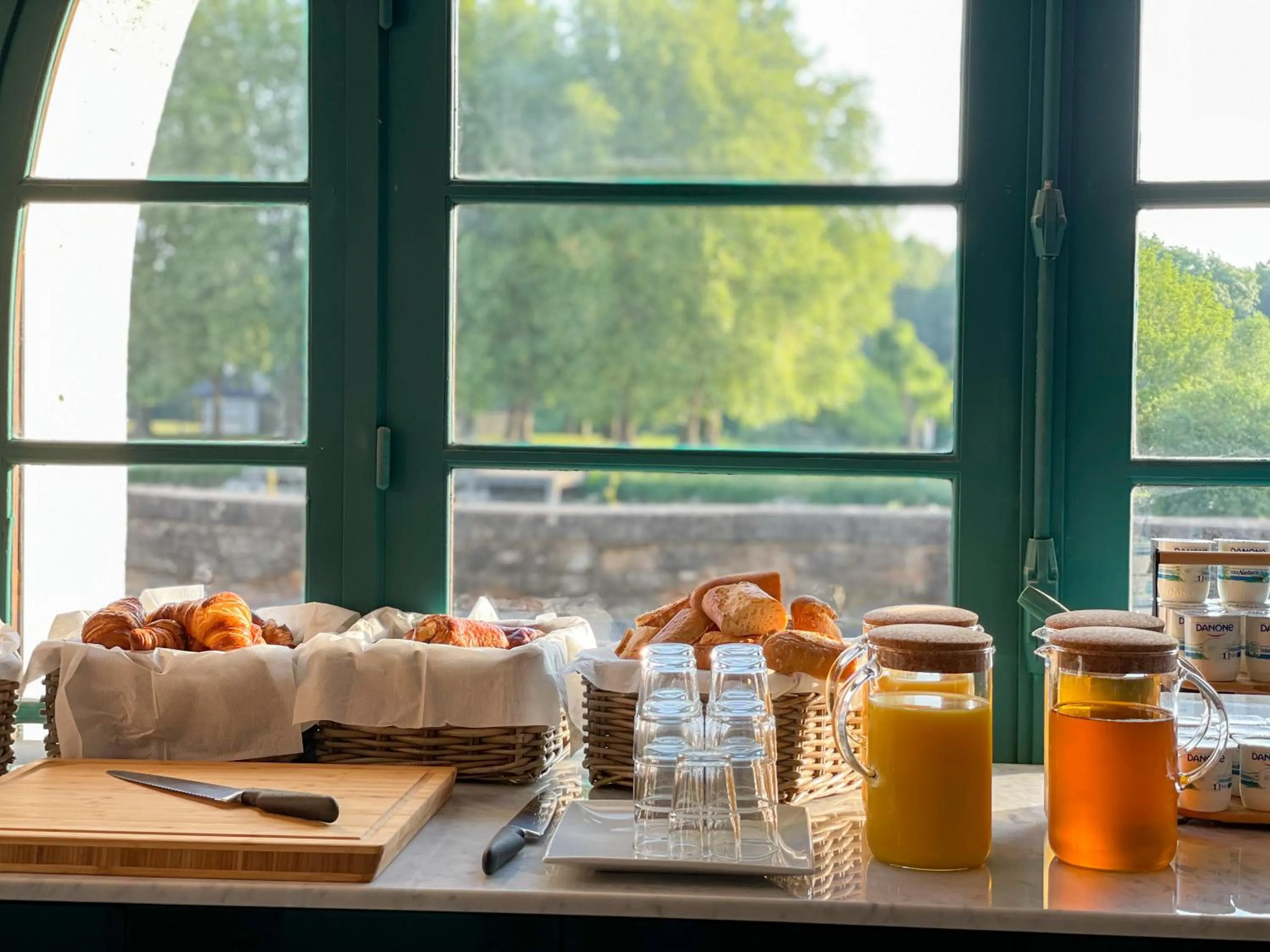 Food and drinks in Grand Hôtel Saint-Aignan