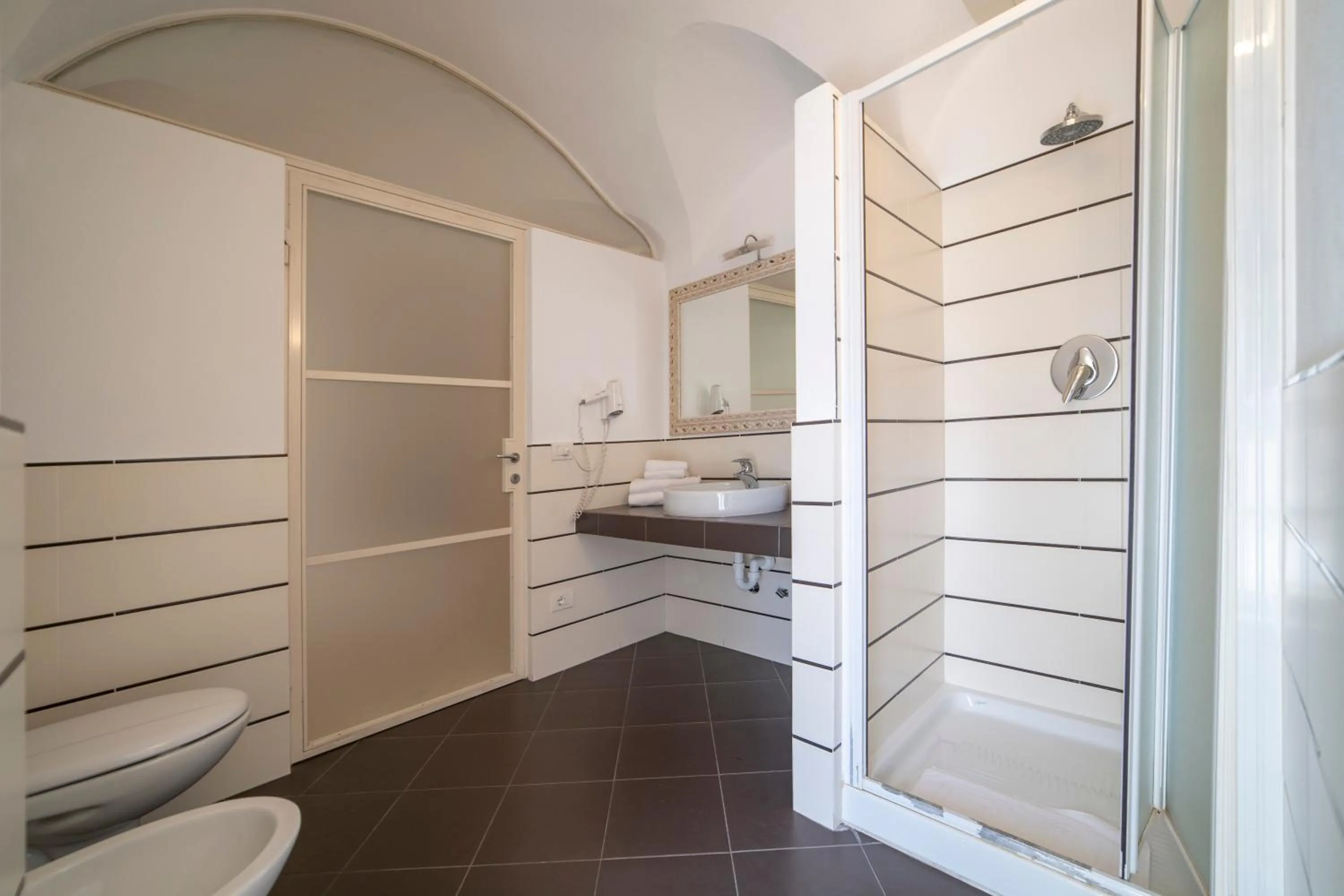 Shower in Albergo Diffuso Vulcano Village