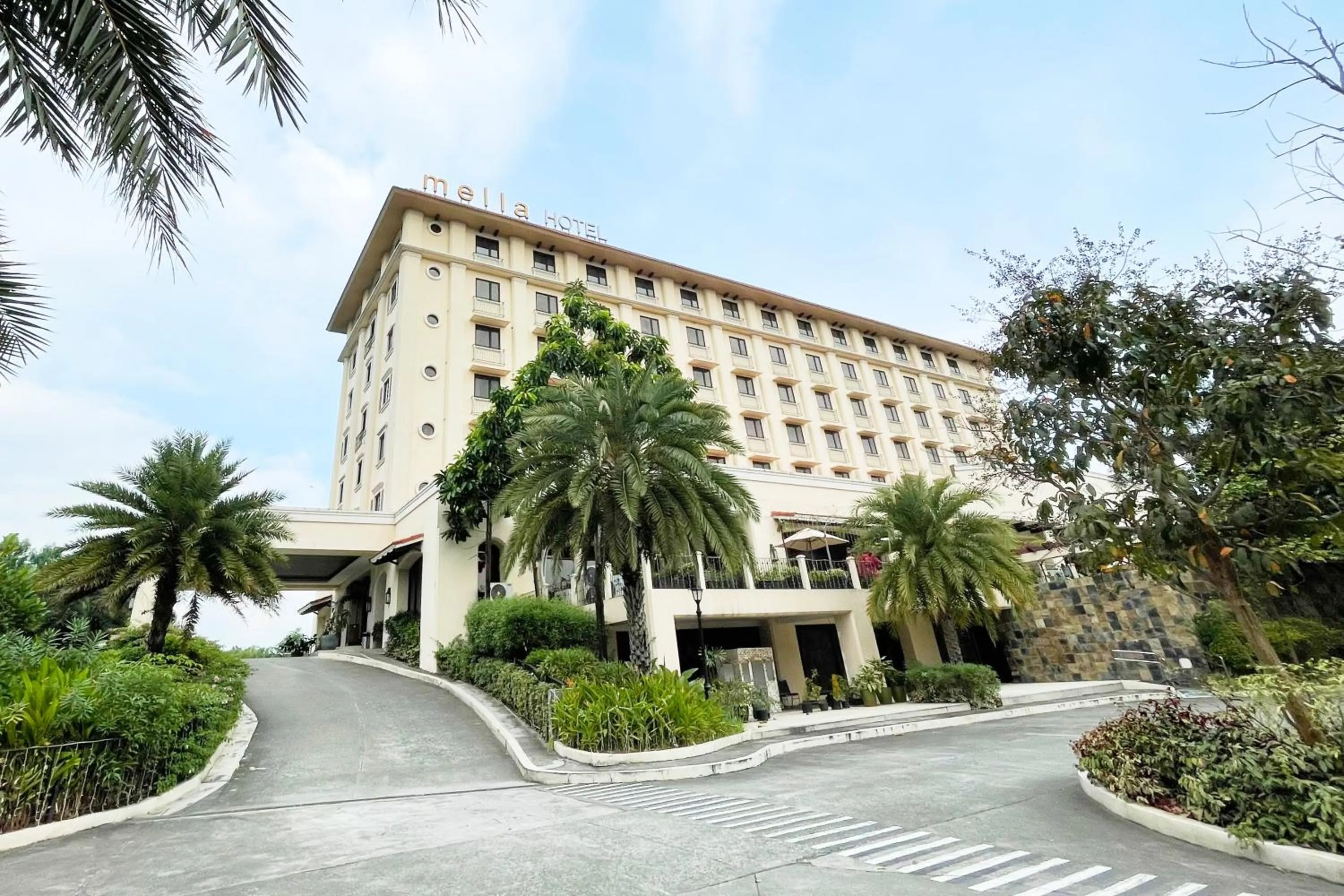 Mella Hotel Manila near NAIA Airport