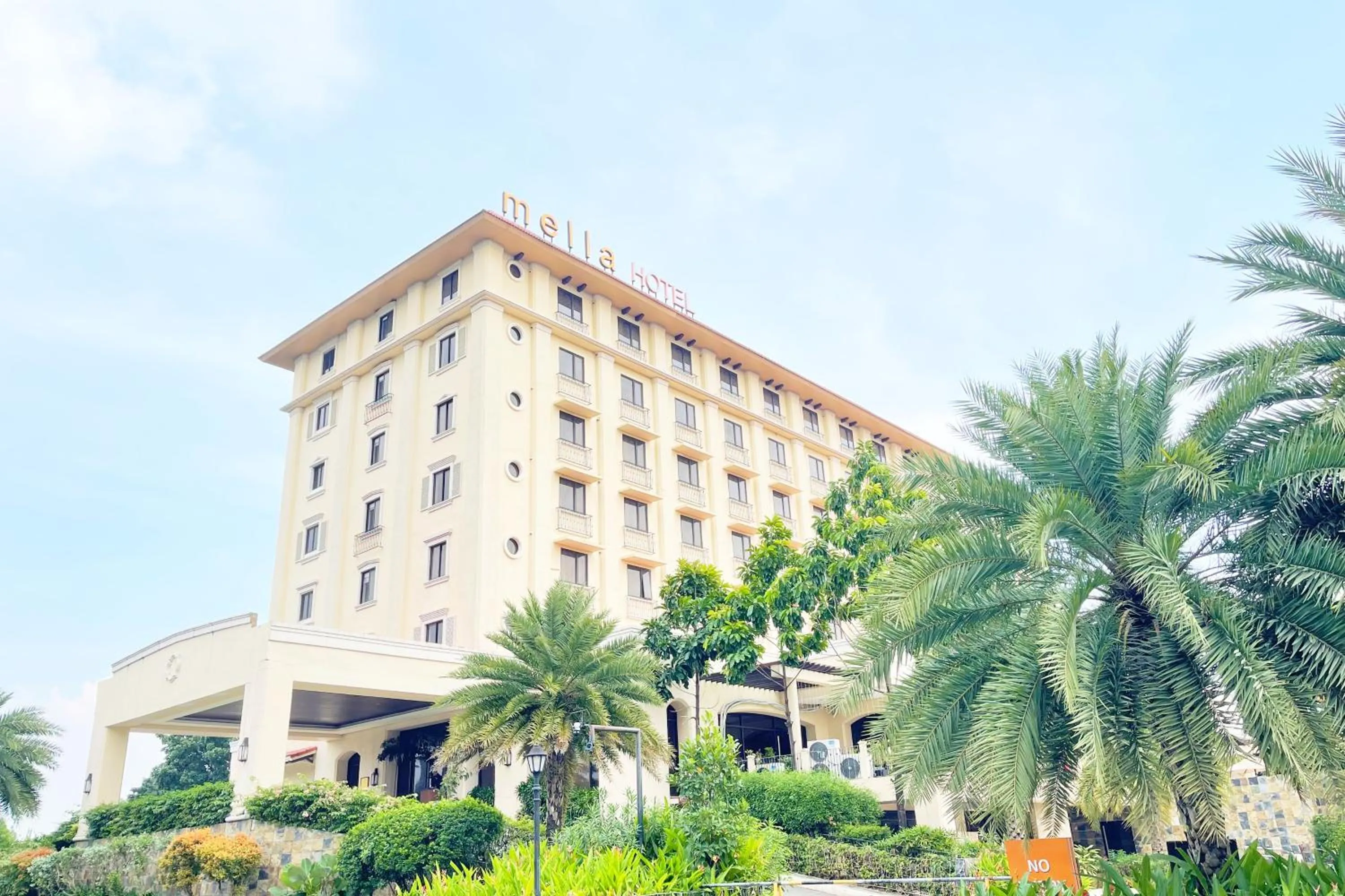 Mella Hotel Manila near NAIA Airport