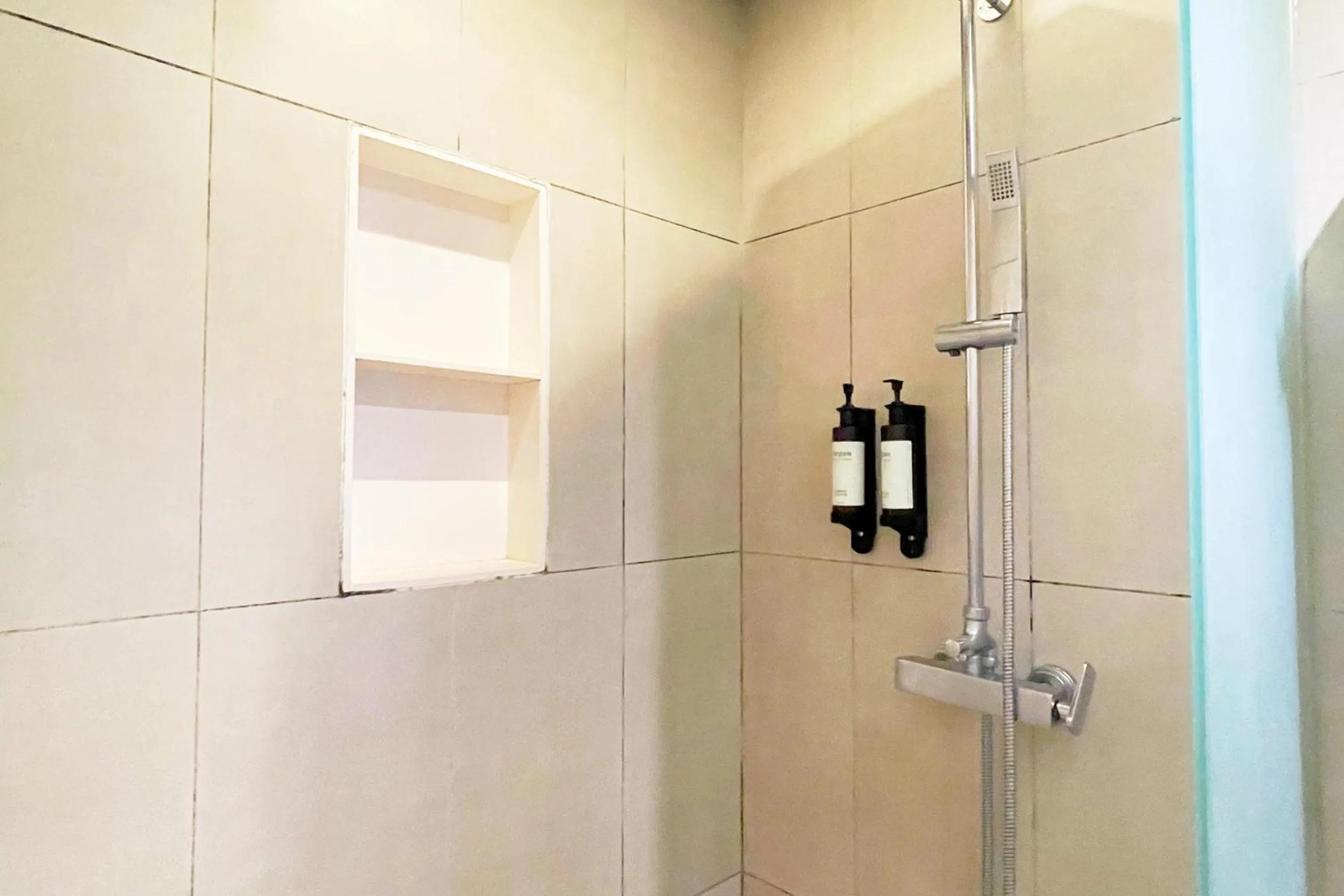 Mella Hotel Manila near NAIA Airport