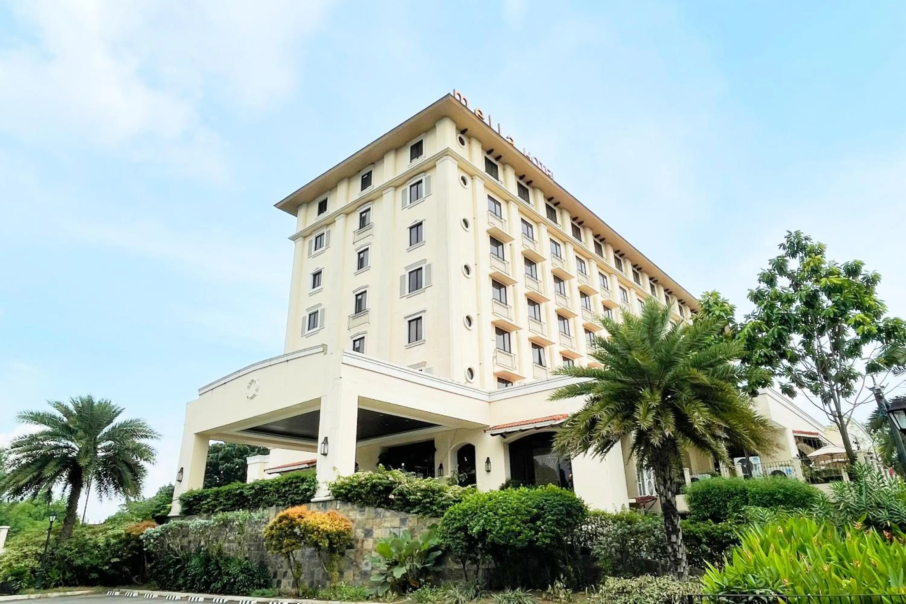 Mella Hotel Manila near NAIA Airport