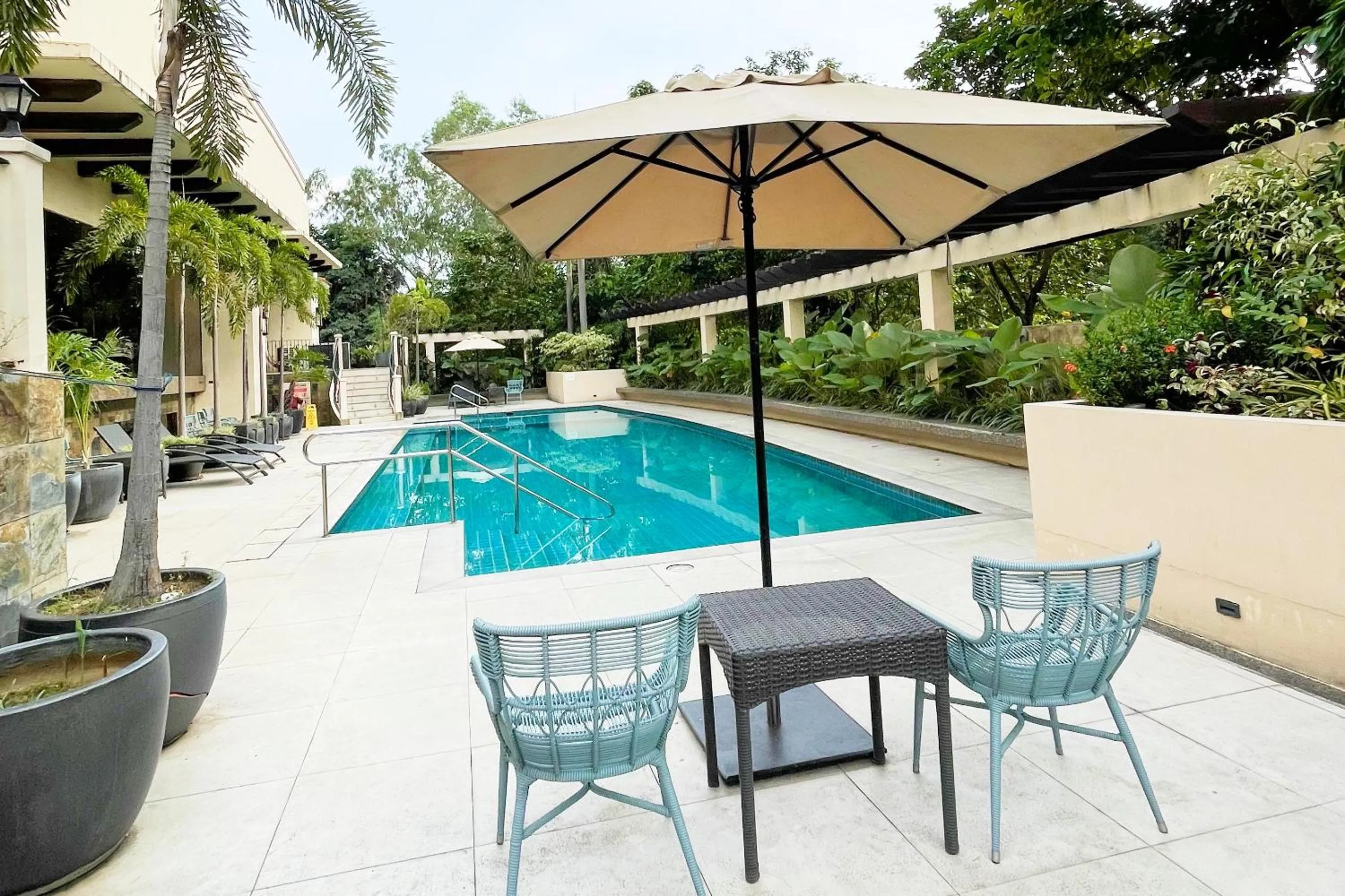 Mella Hotel Manila near NAIA Airport