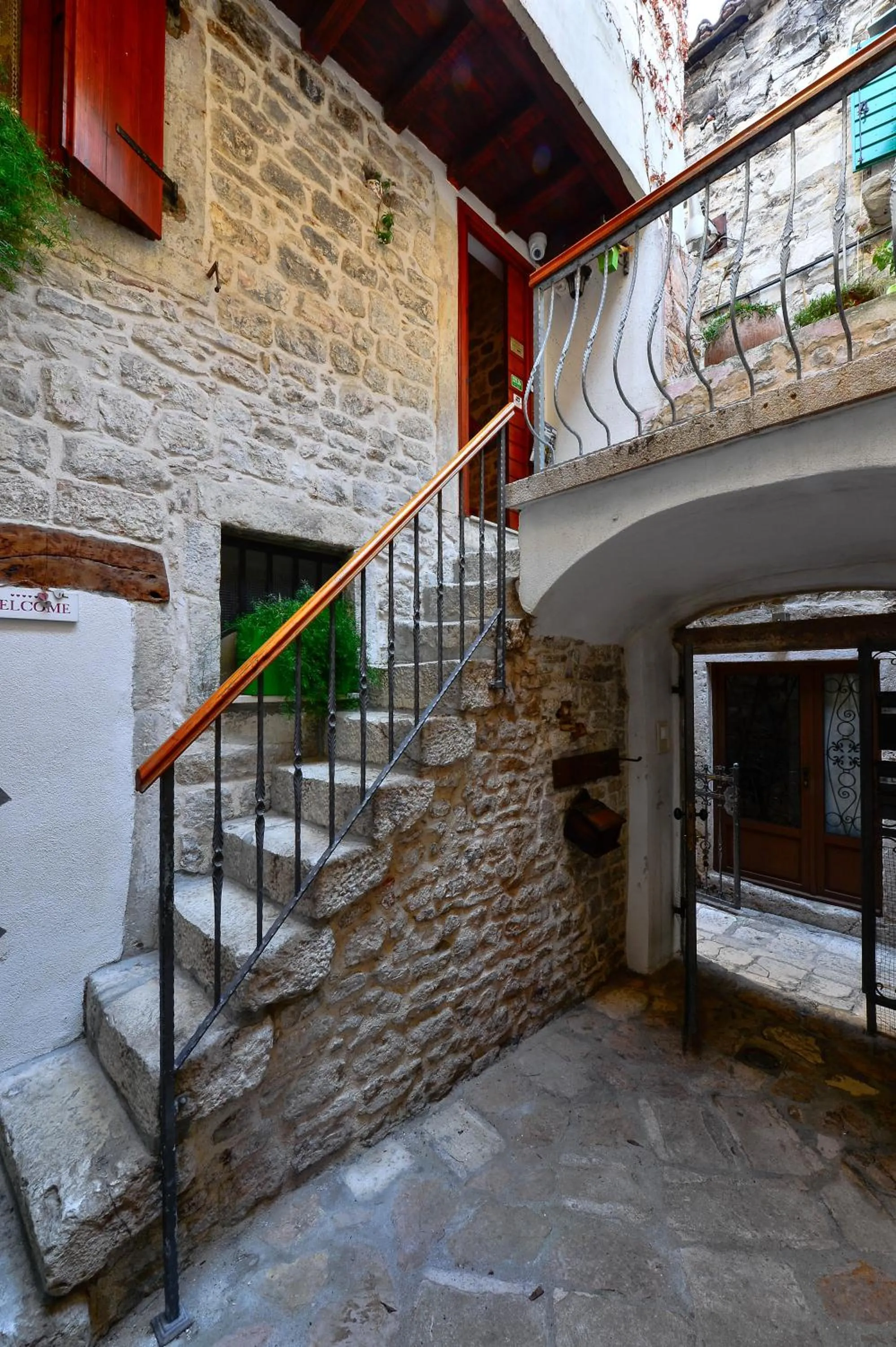 Facade/entrance in Apartments Salvezani