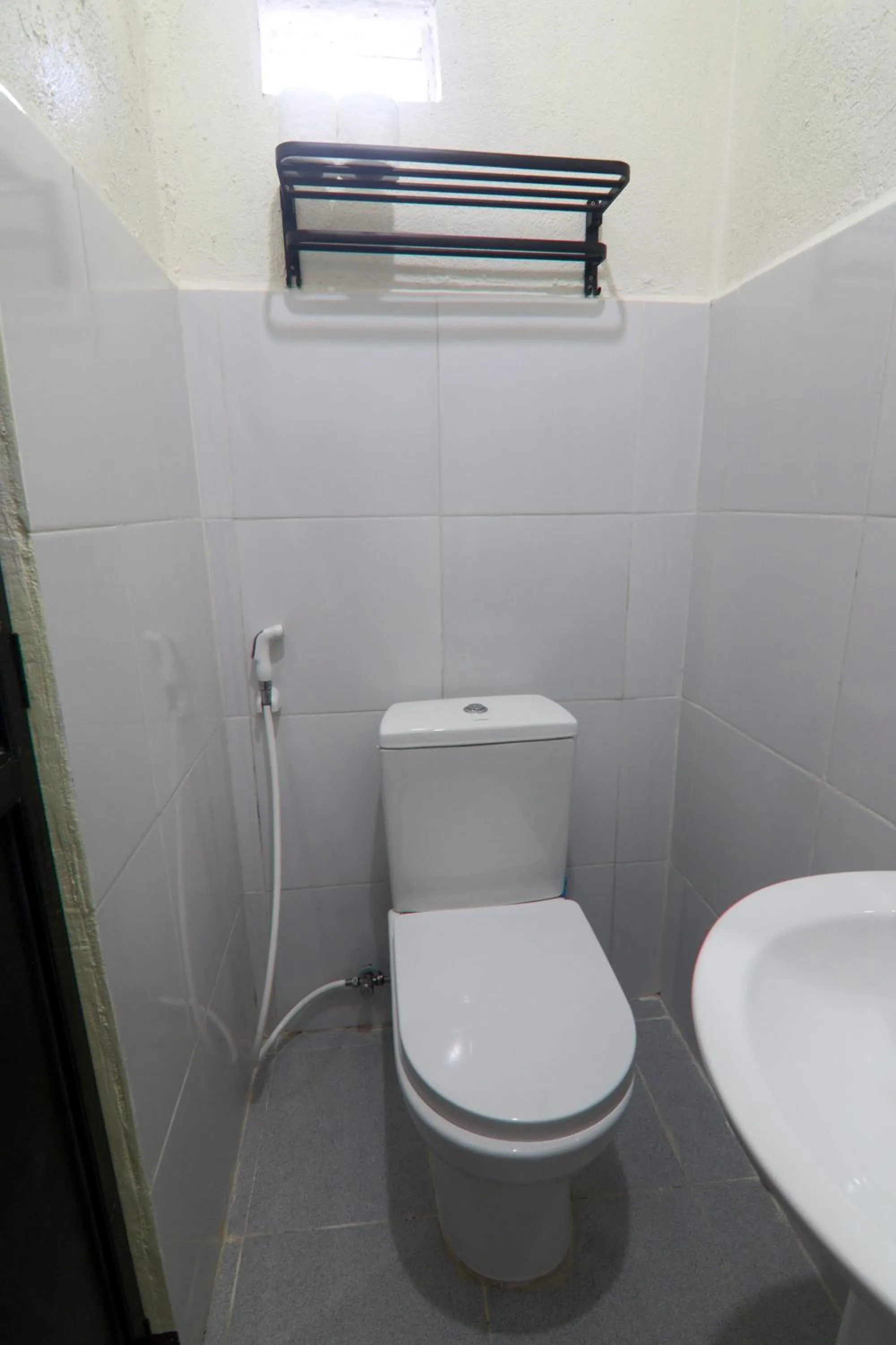 Toilet in Aloha Hostel Siargao