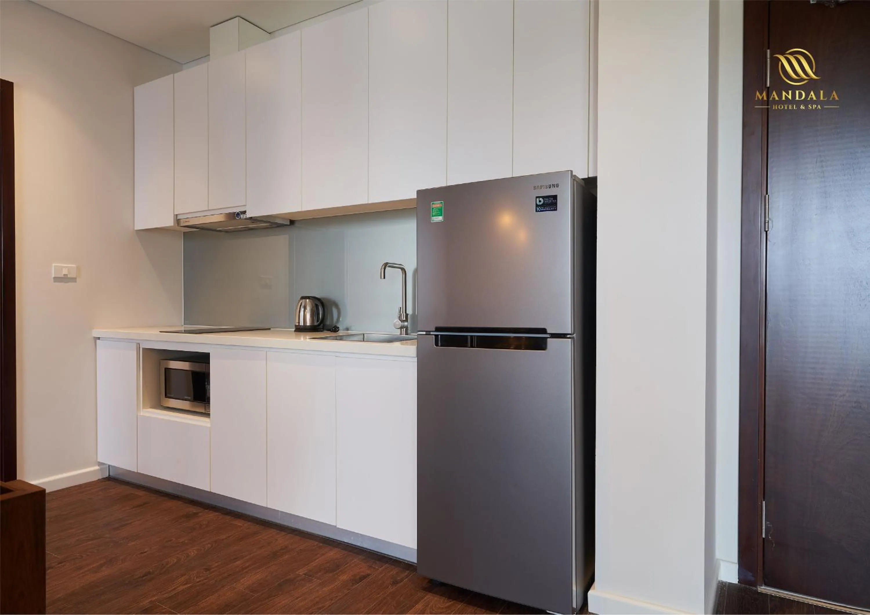 Kitchen or kitchenette in Mandala Hotel & Spa Bac Ninh