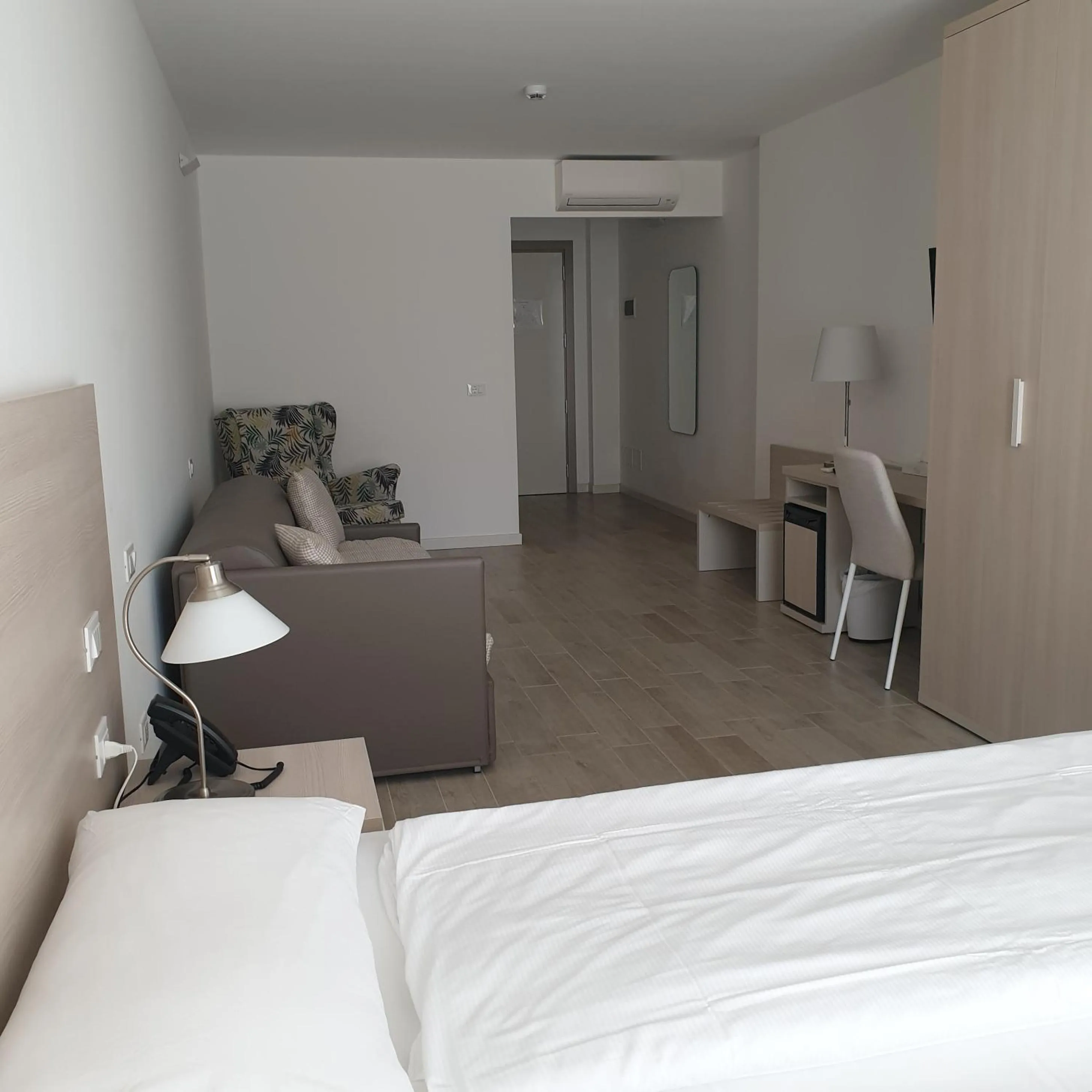 Bedroom, Bed in Hotel Eldorado, Depandance & Apartments