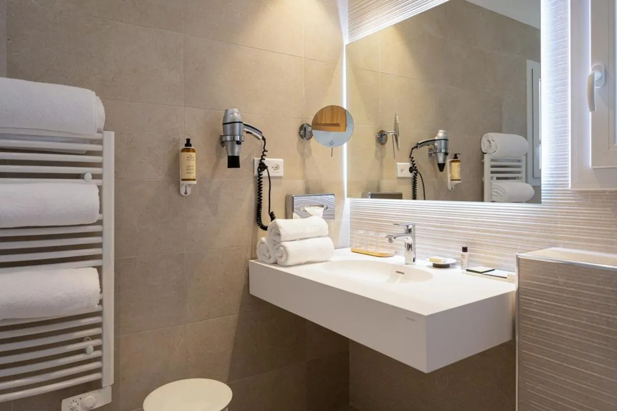 Bathroom in Hotel La Garbine