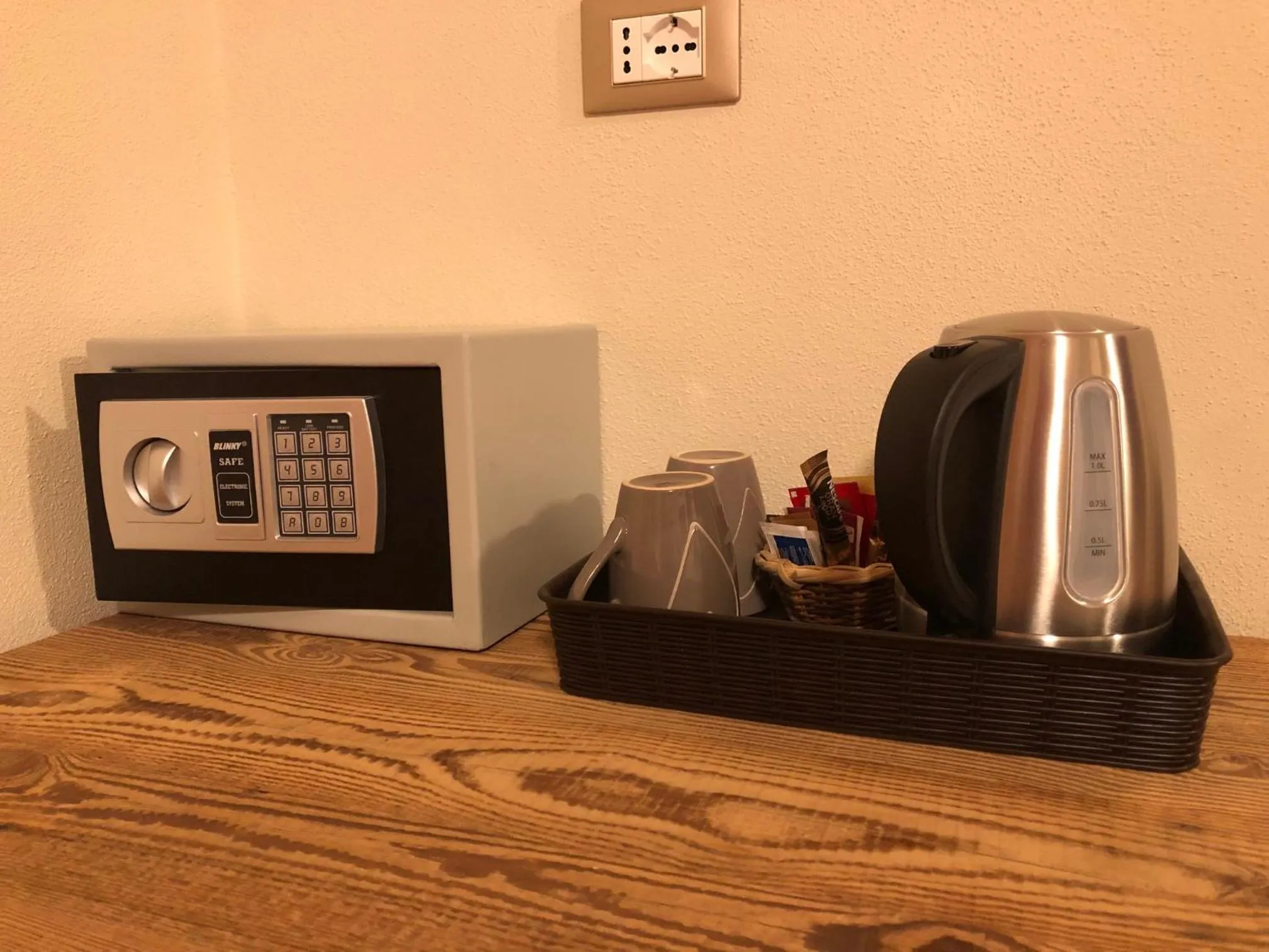 Coffee/tea facilities in Hotel Edelweiss