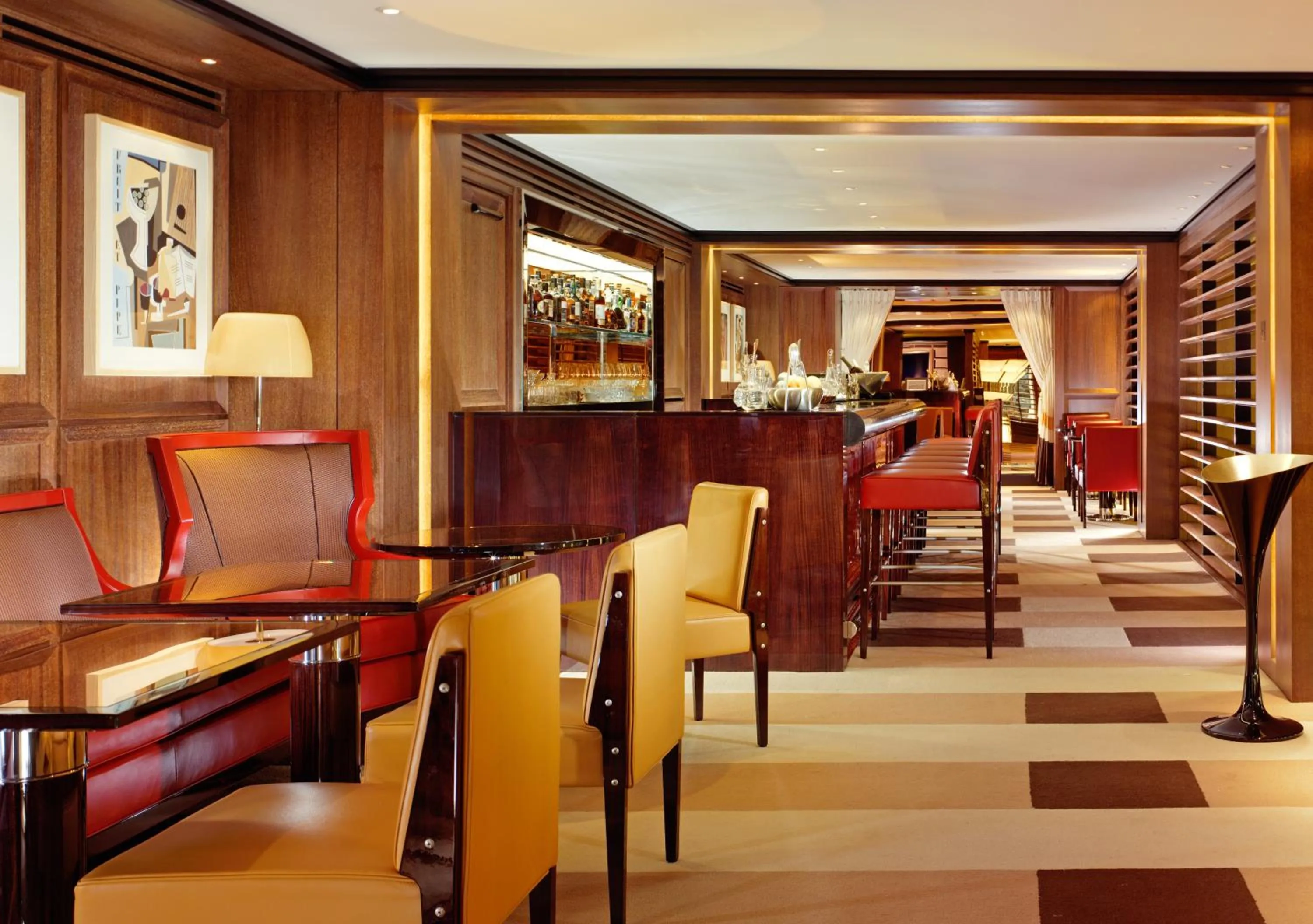 Lounge or bar in 45 Park Lane - Dorchester Collection