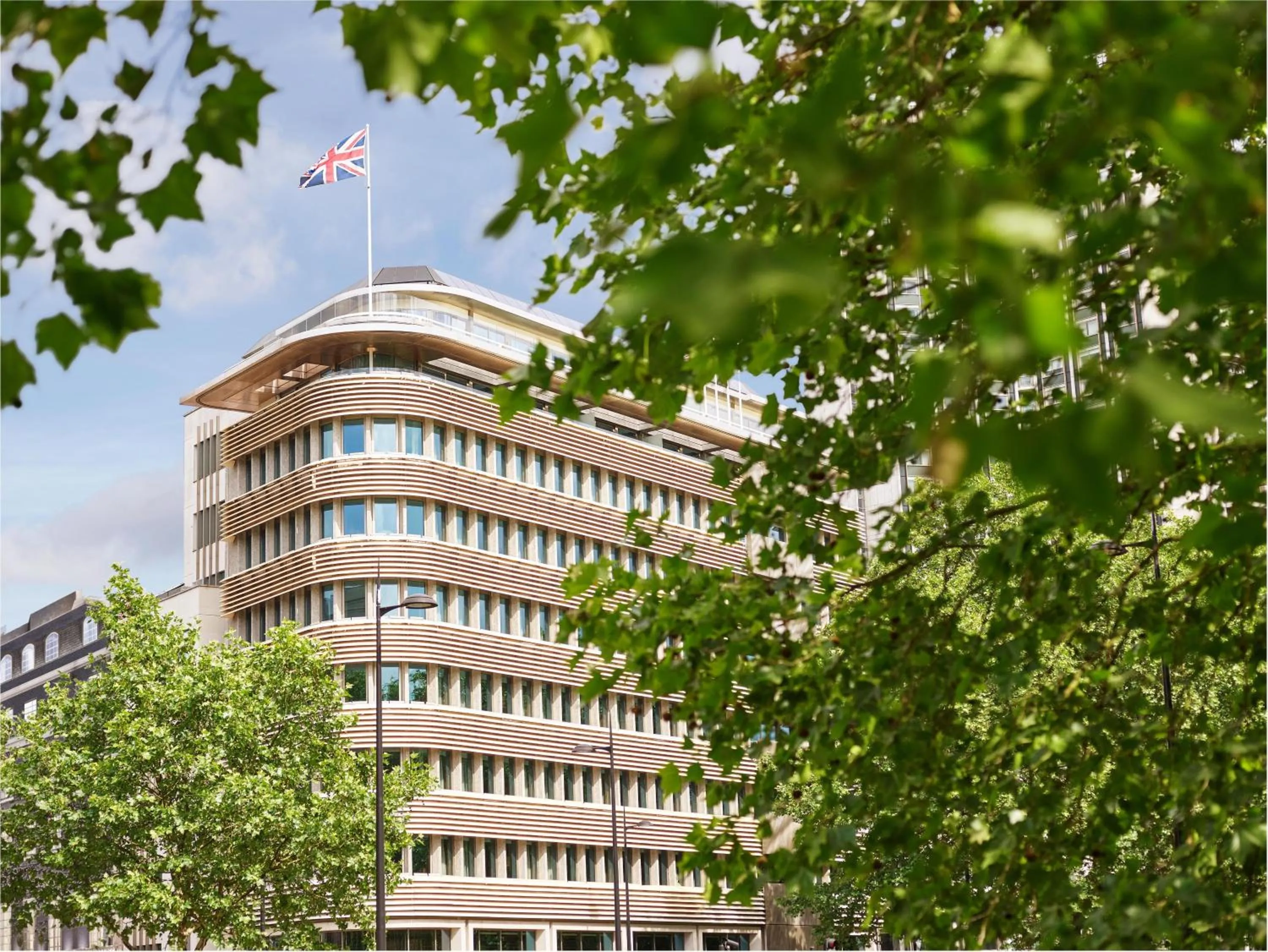 Property building in 45 Park Lane - Dorchester Collection