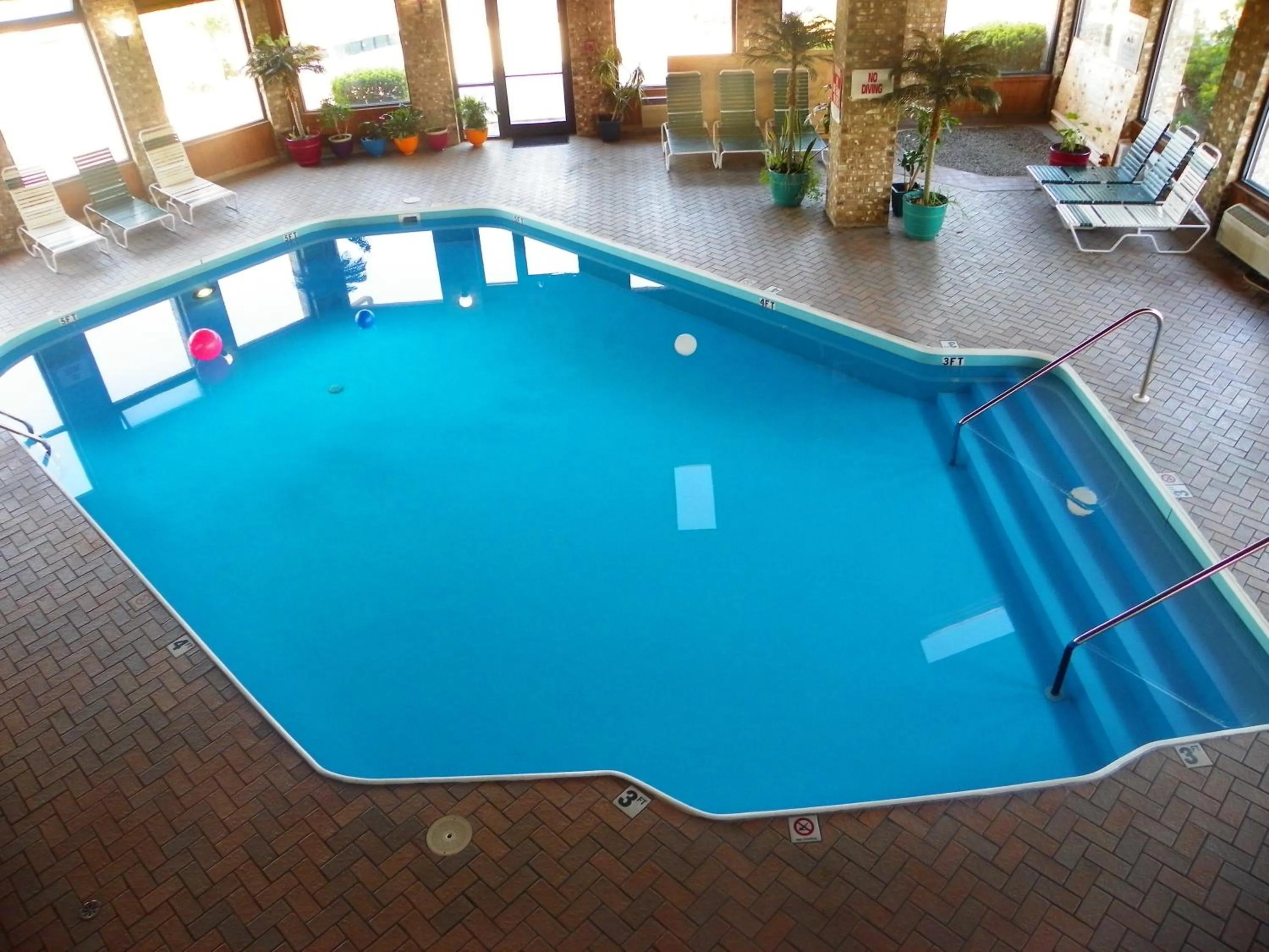 Royalton Inn & Suites Upper Sandusky