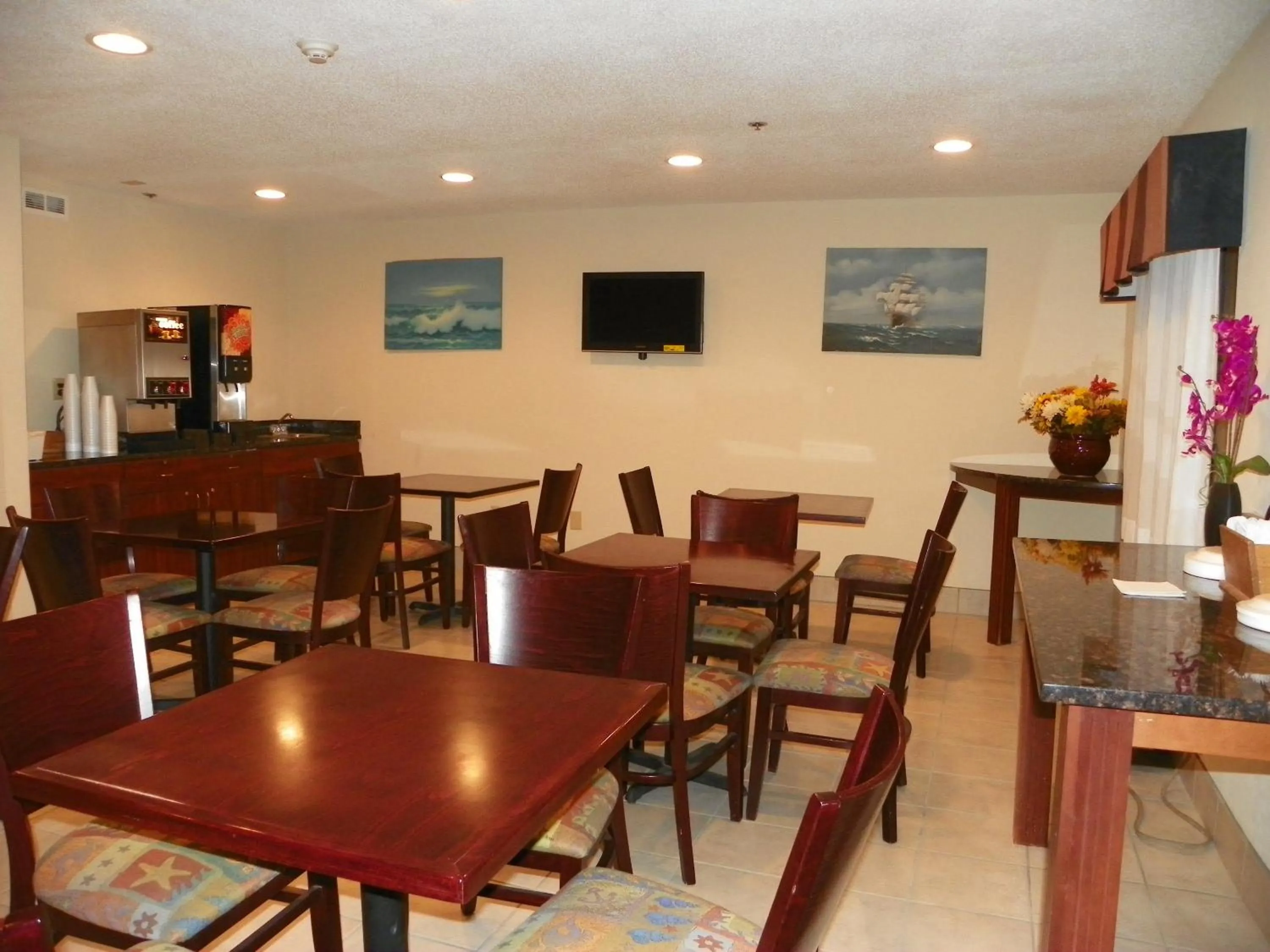 Royalton Inn & Suites Upper Sandusky