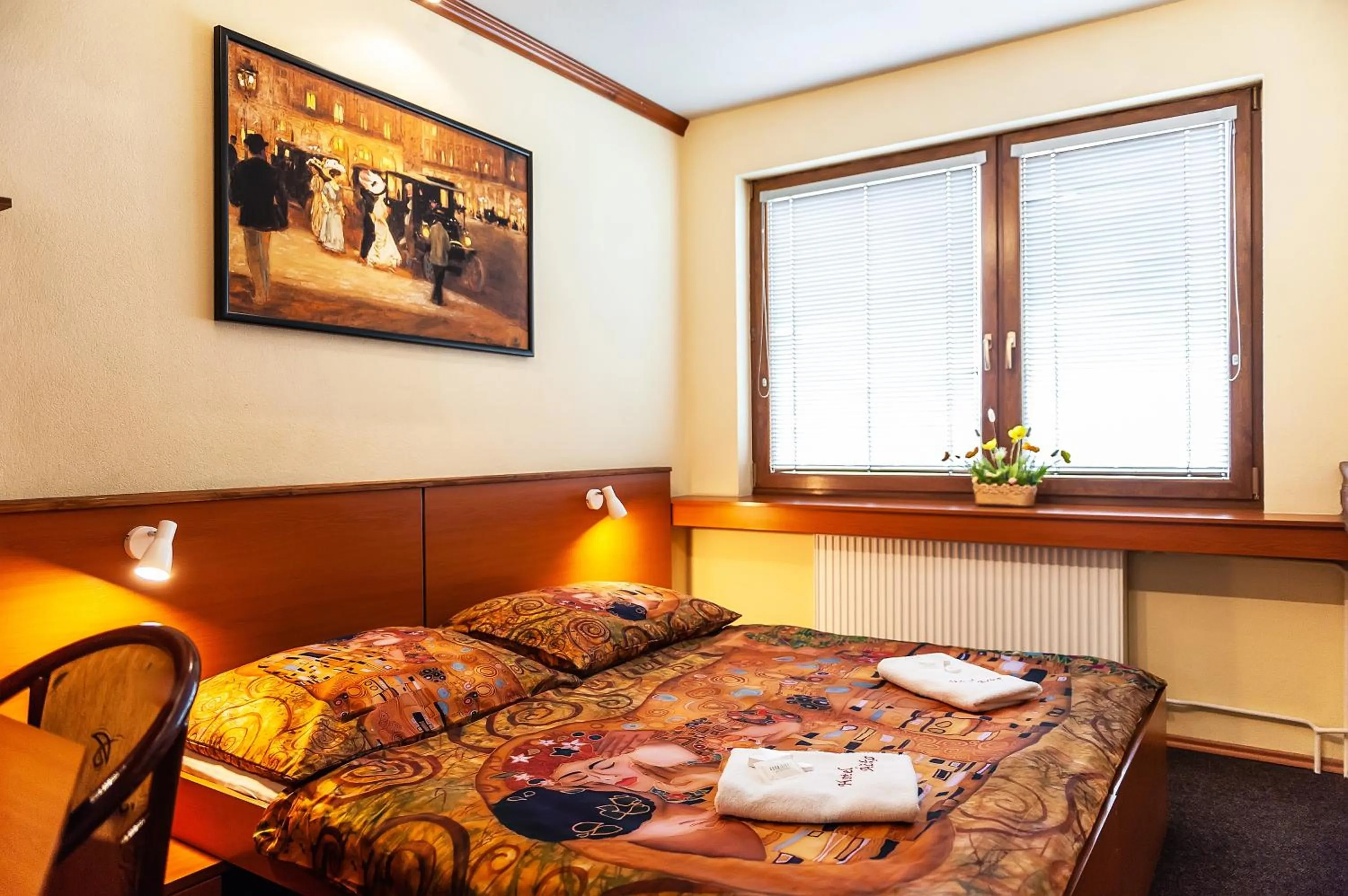 Living room, Bed in Hotel Áčko